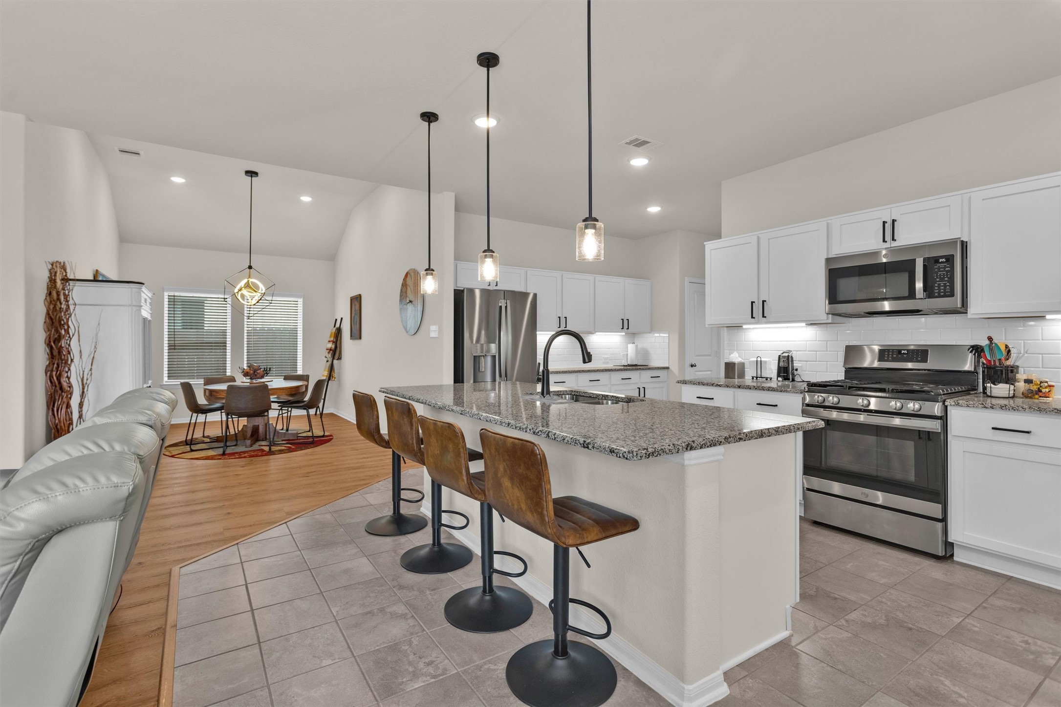 30408 Crystal Stream Lane Property Photo 9