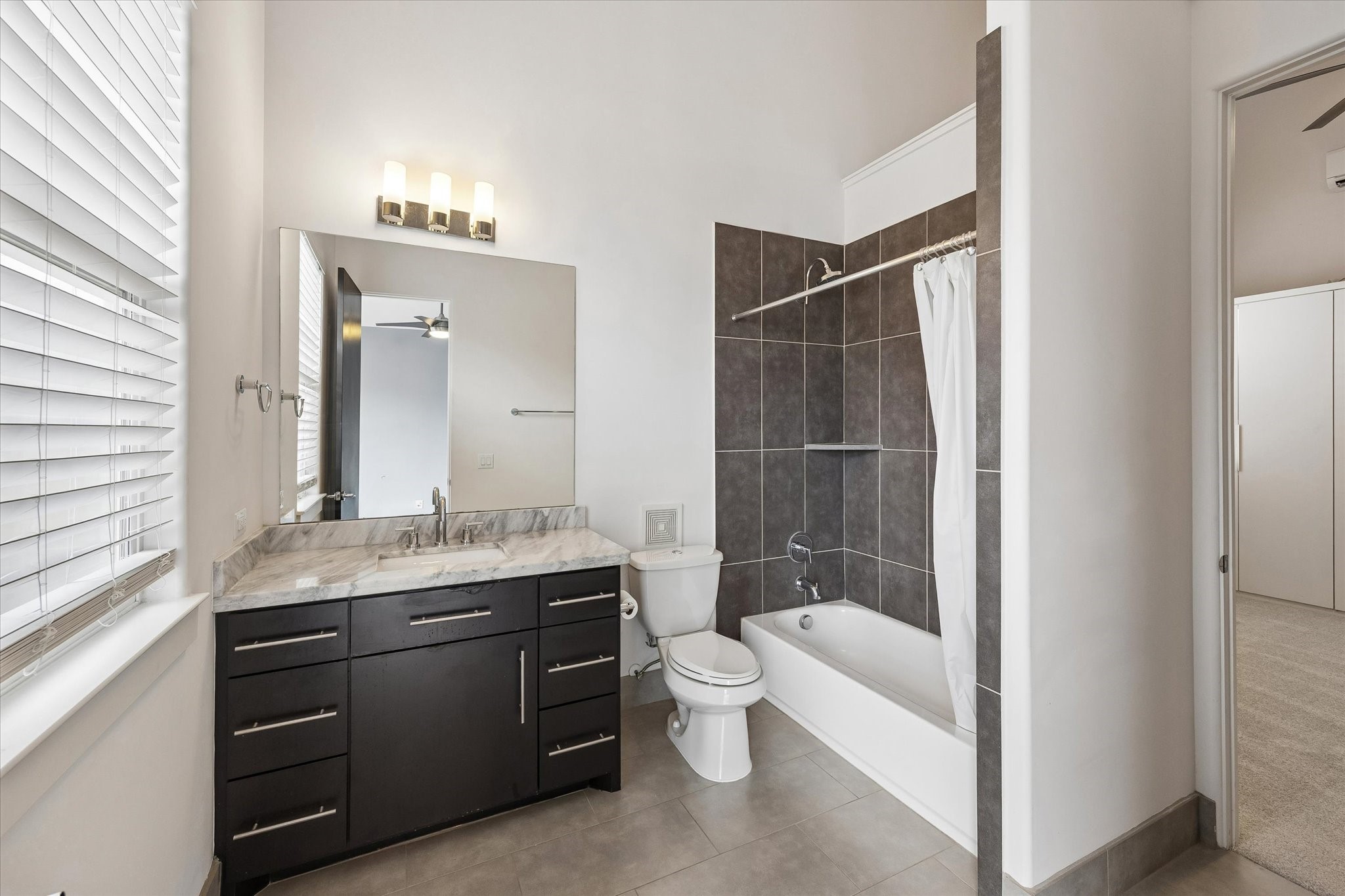 1609 Saint Charles Street B Property Photo 38