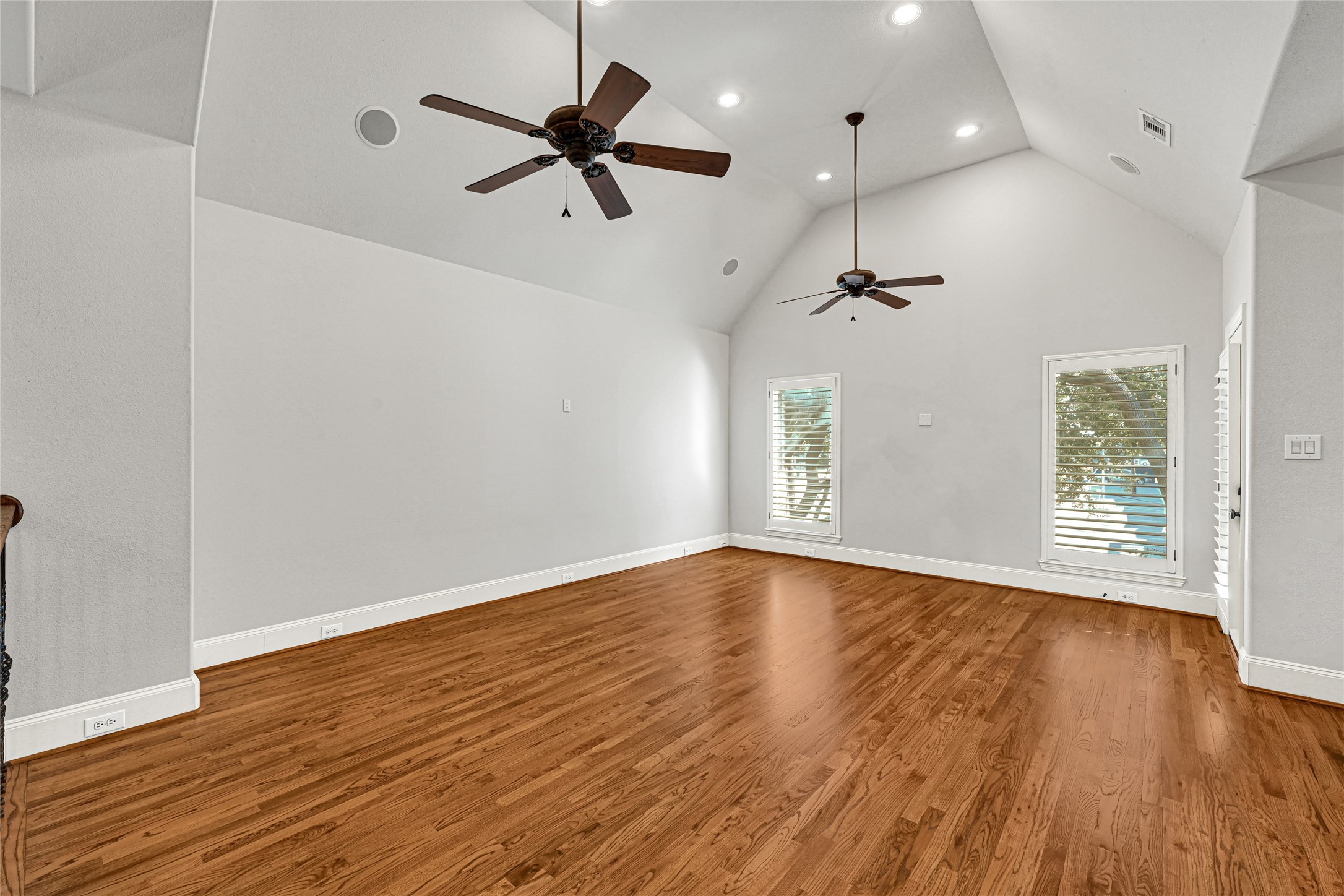 5206 Washington Avenue Property Photo 9