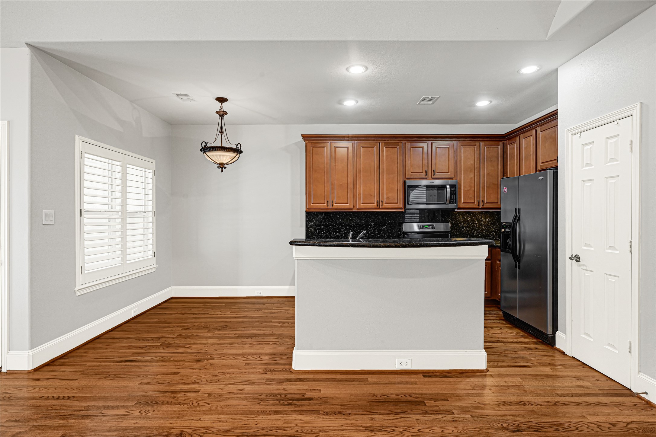 5206 Washington Avenue Property Photo 11