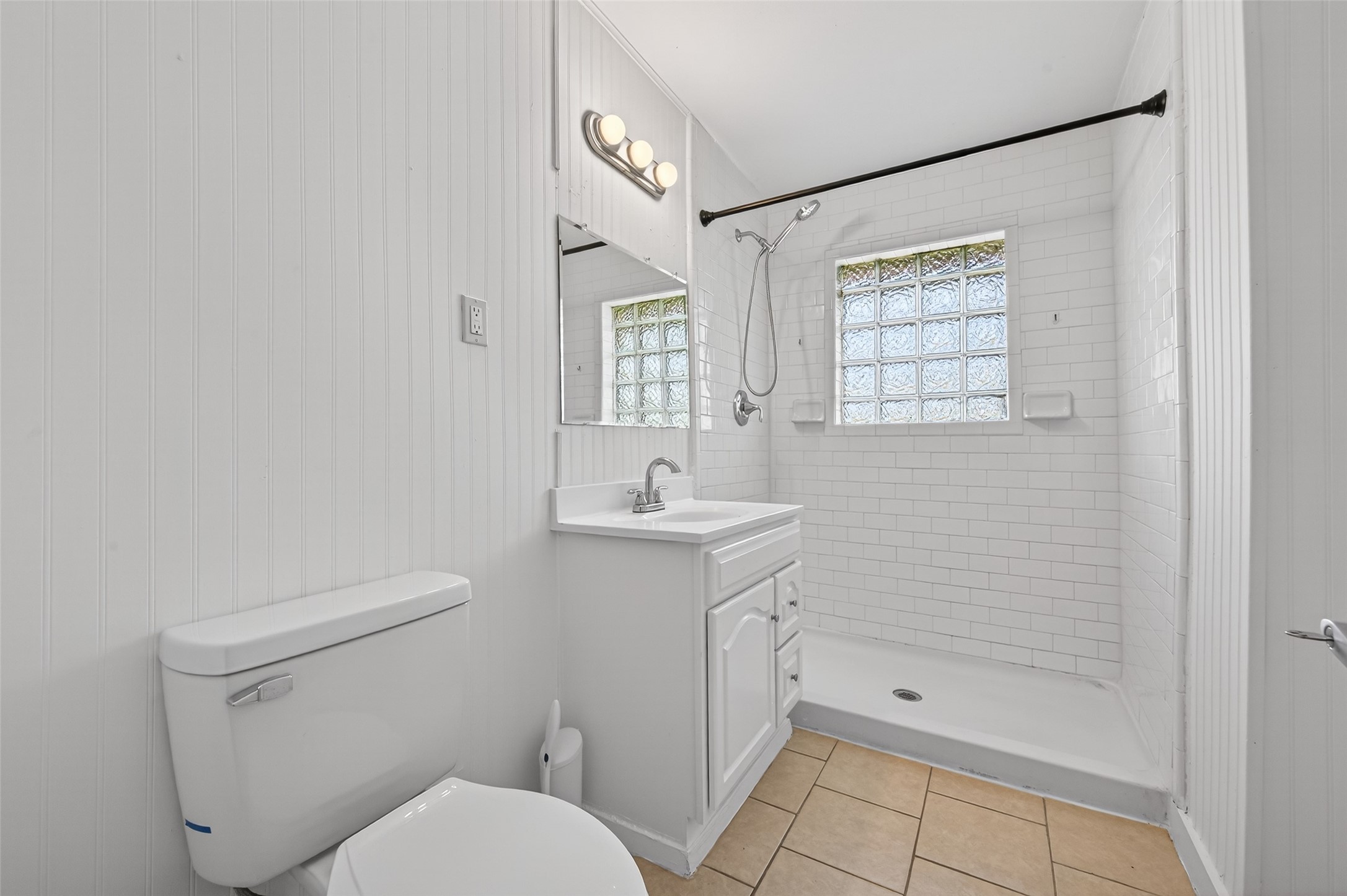 312 Travis Street Property Photo 18