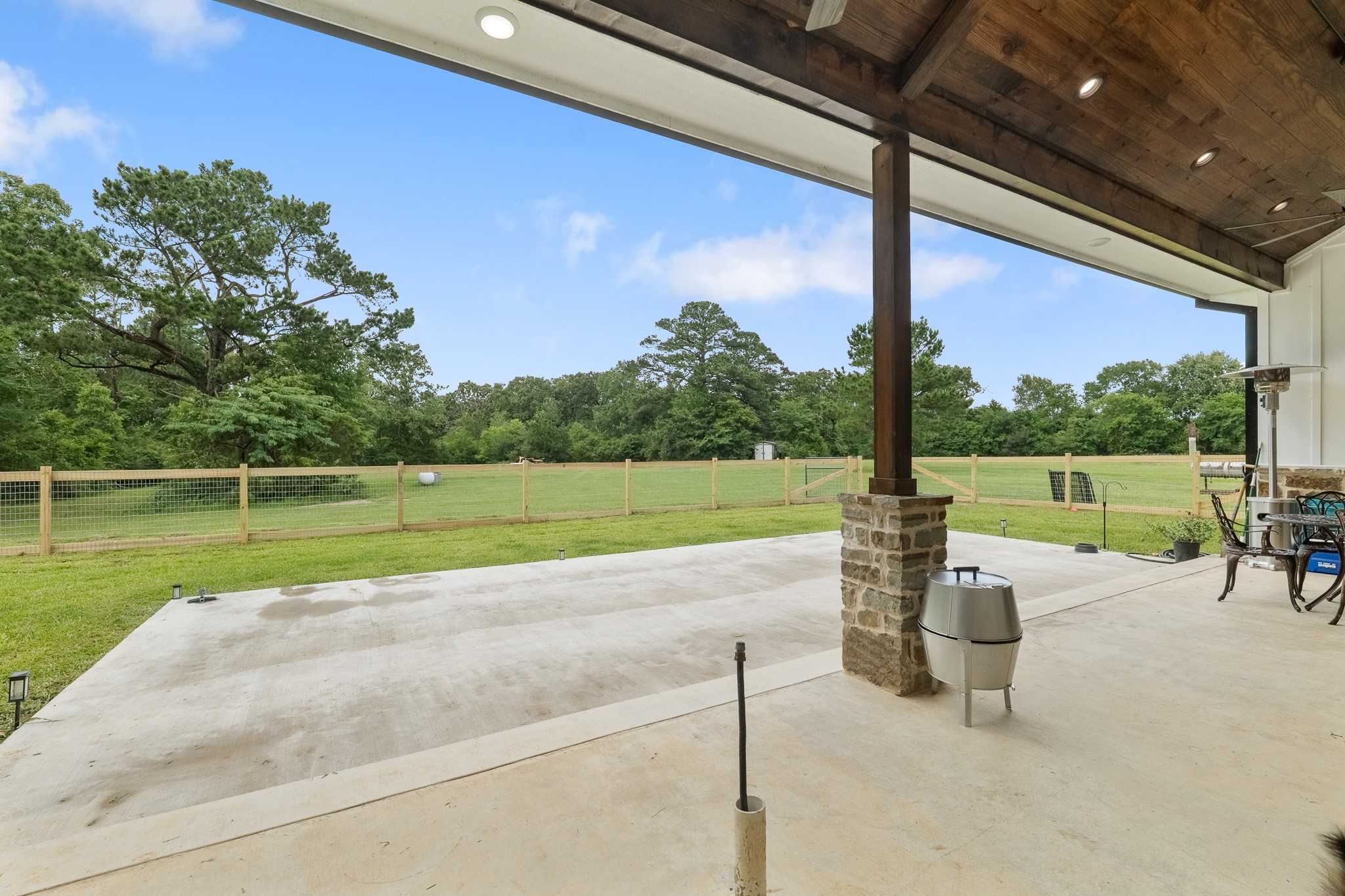 1406 State Highway 21 E Property Photo 8