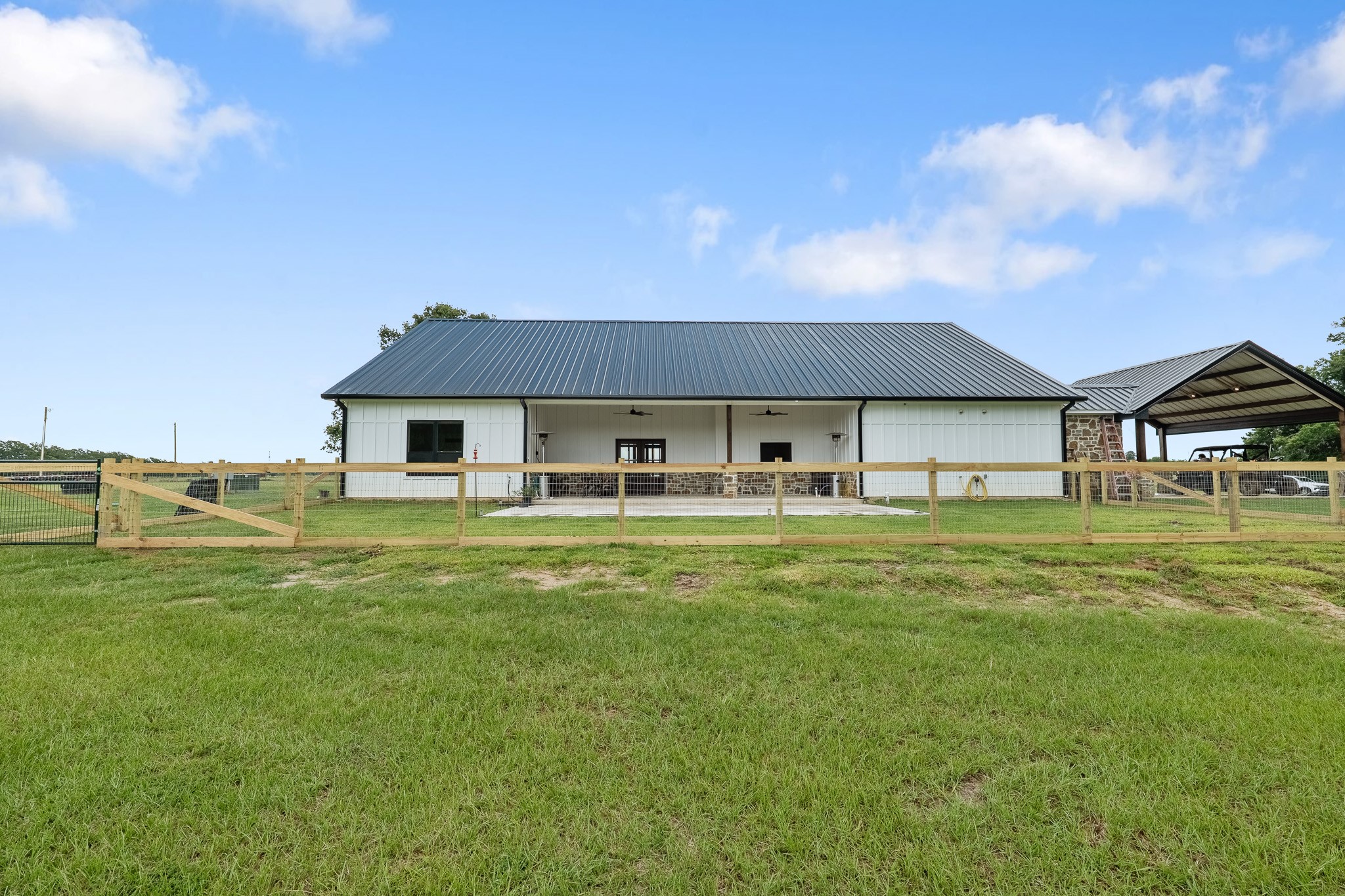 1406 State Highway 21 E Property Photo 44