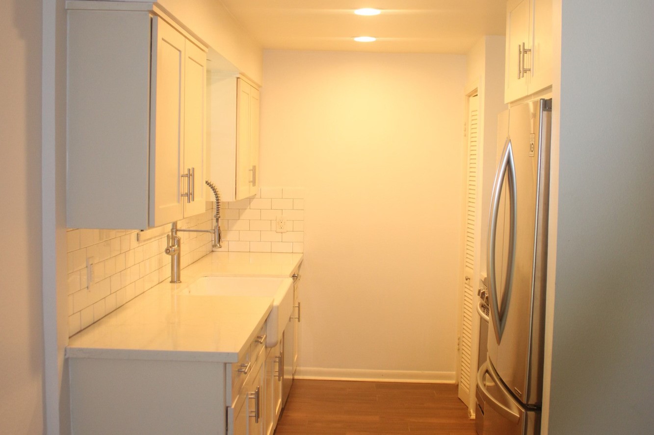 5747 Greencraig Drive Property Photo 8