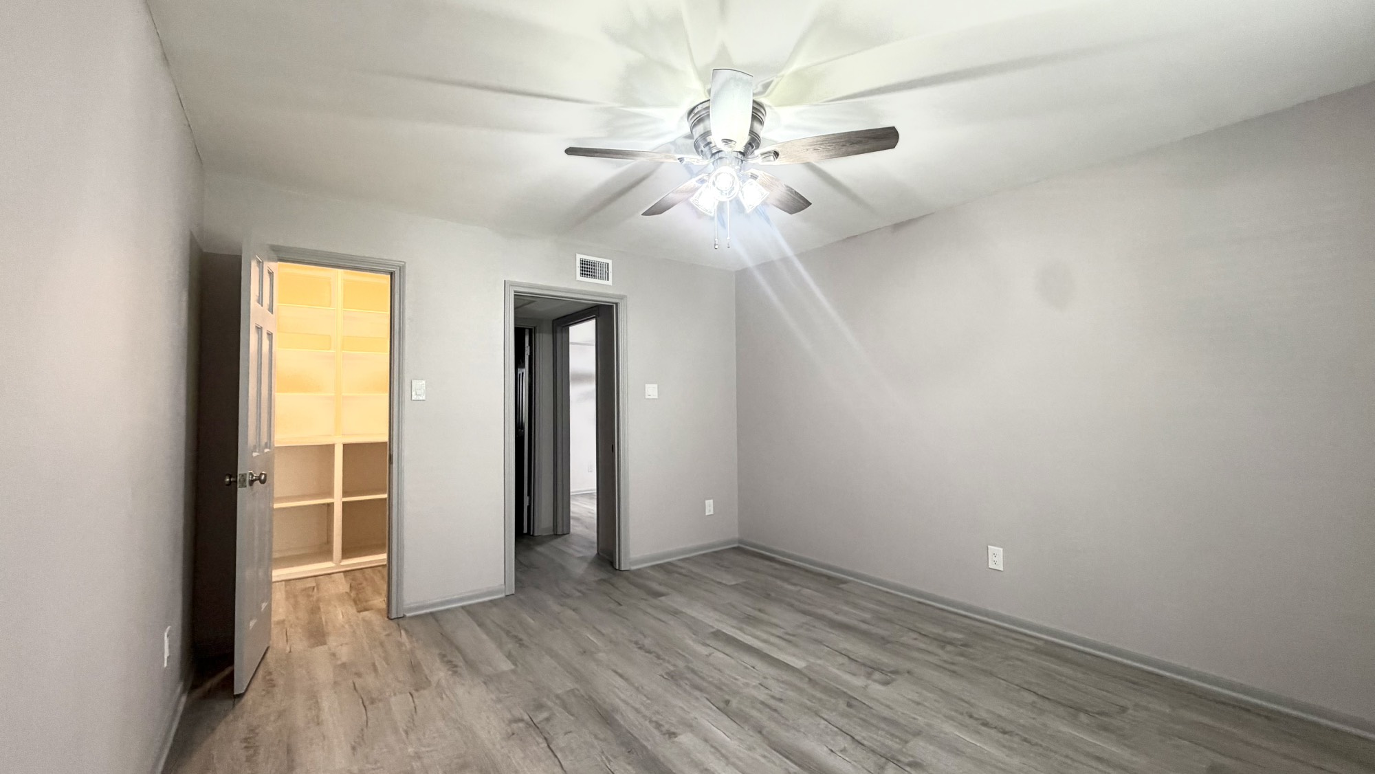 1311 Antoine Drive 219 Property Photo 19