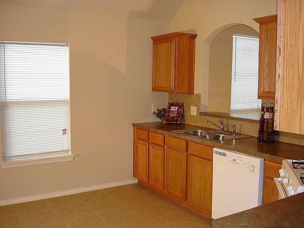 22118 Guston Hall Lane Property Photo 3