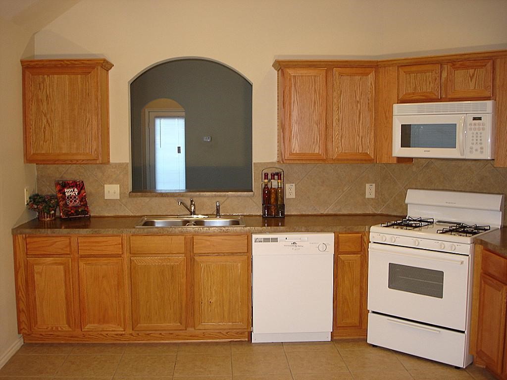 22118 Guston Hall Lane Property Photo 5