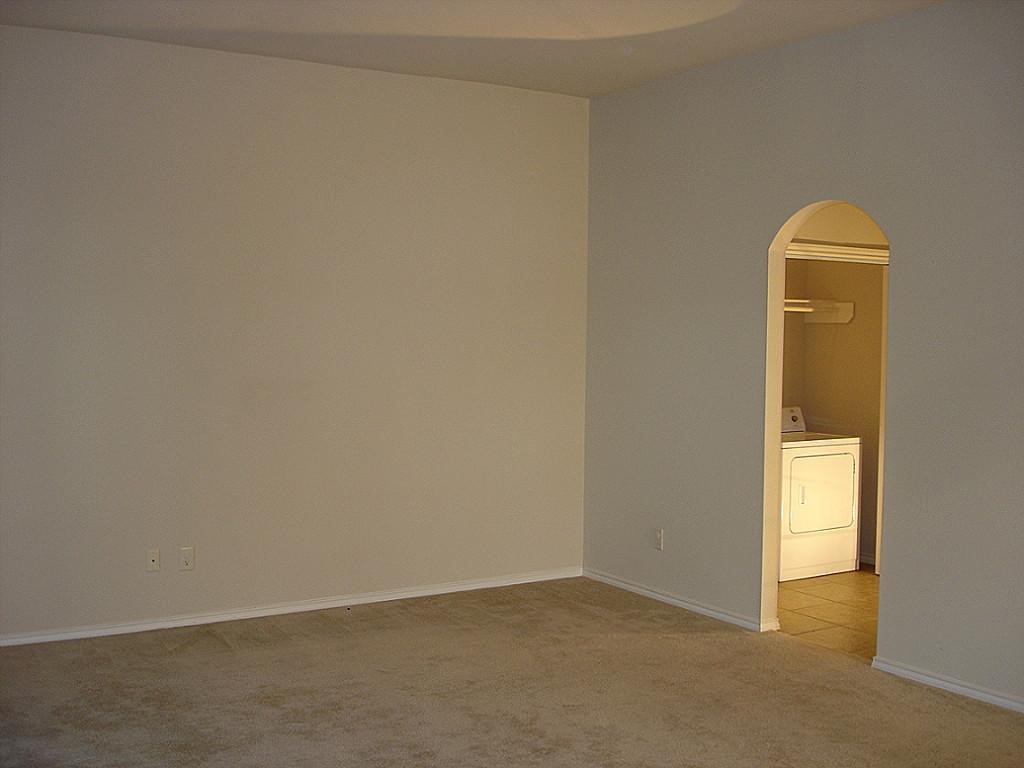 22118 Guston Hall Lane Property Photo 8