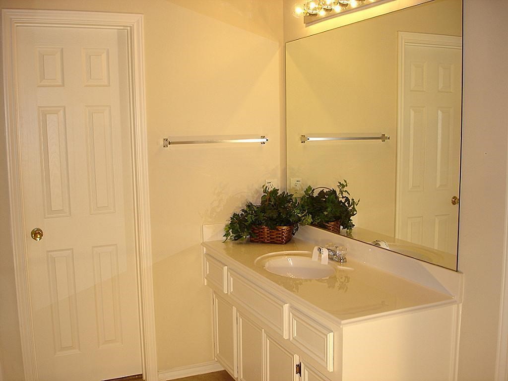 22118 Guston Hall Lane Property Photo 17
