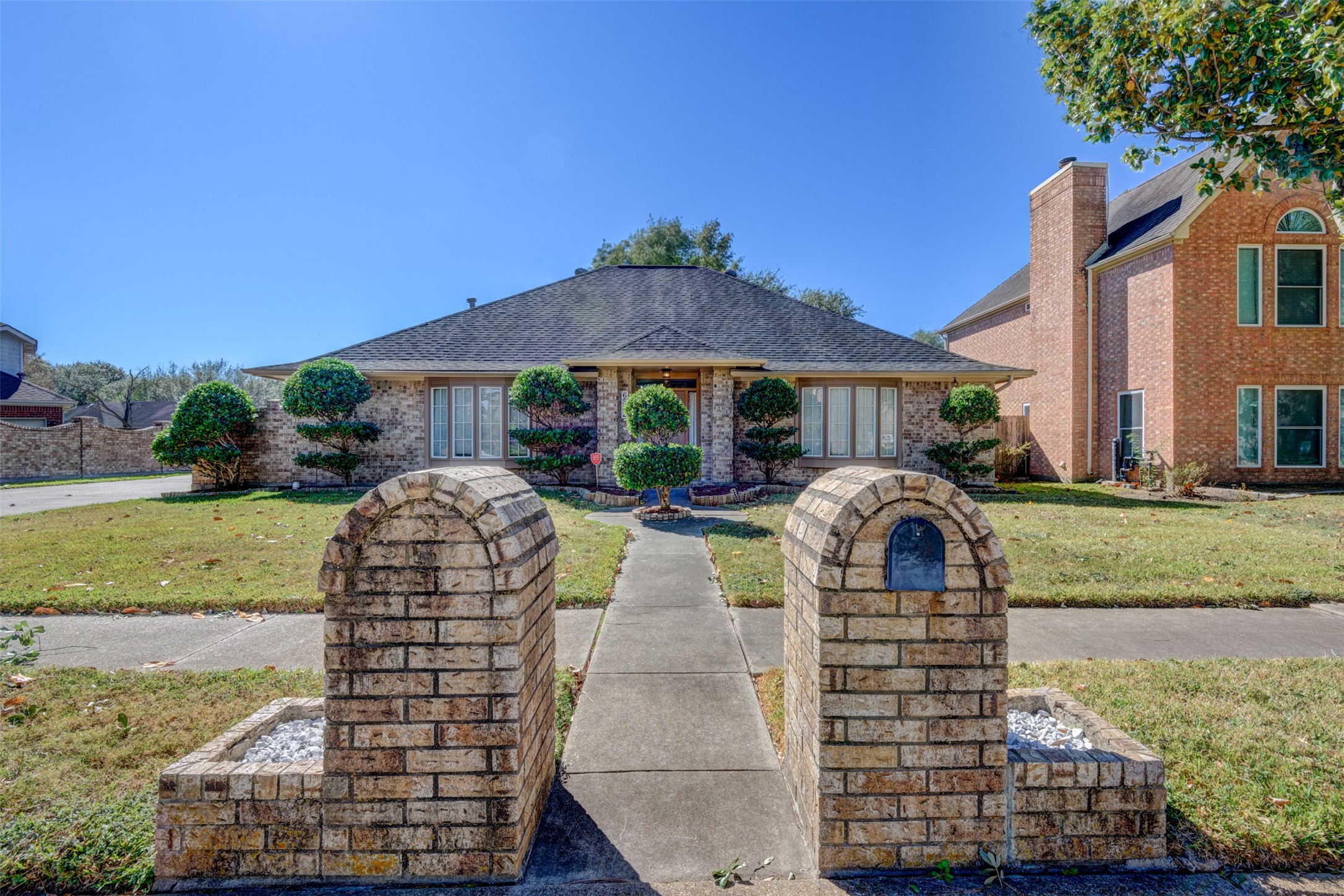 6502 Inverness Way Property Photo 2