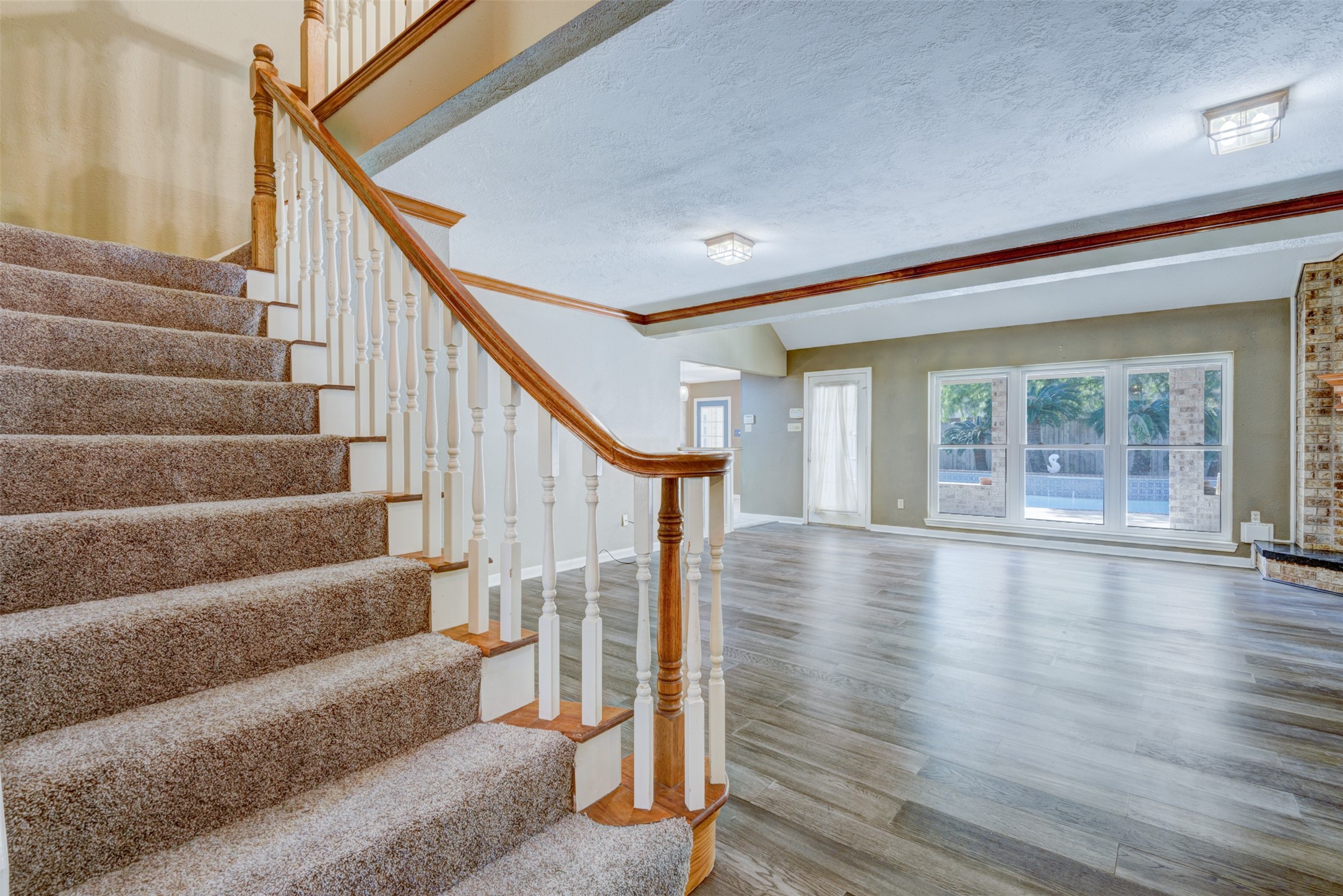 6502 Inverness Way Property Photo 6