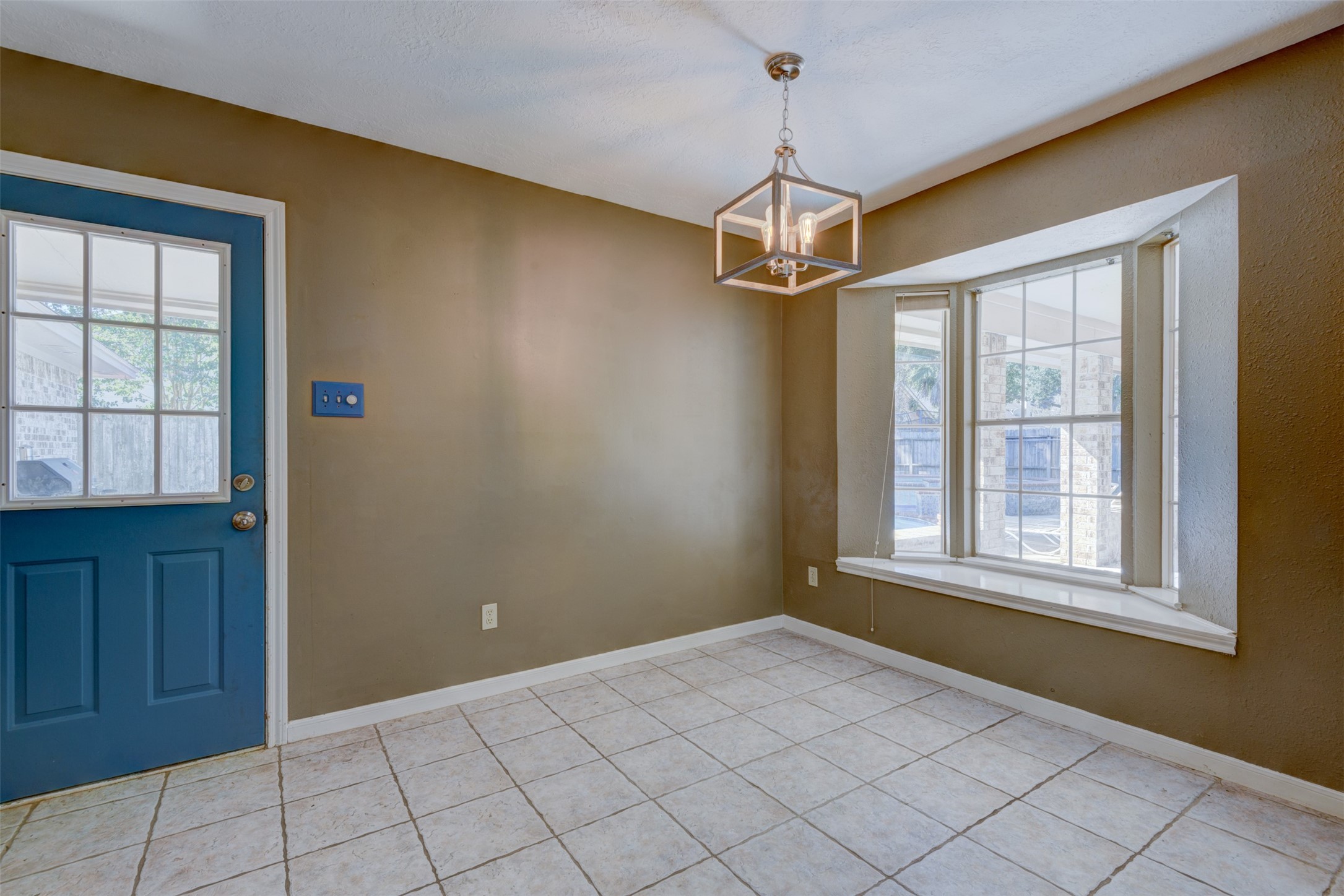 6502 Inverness Way Property Photo 13