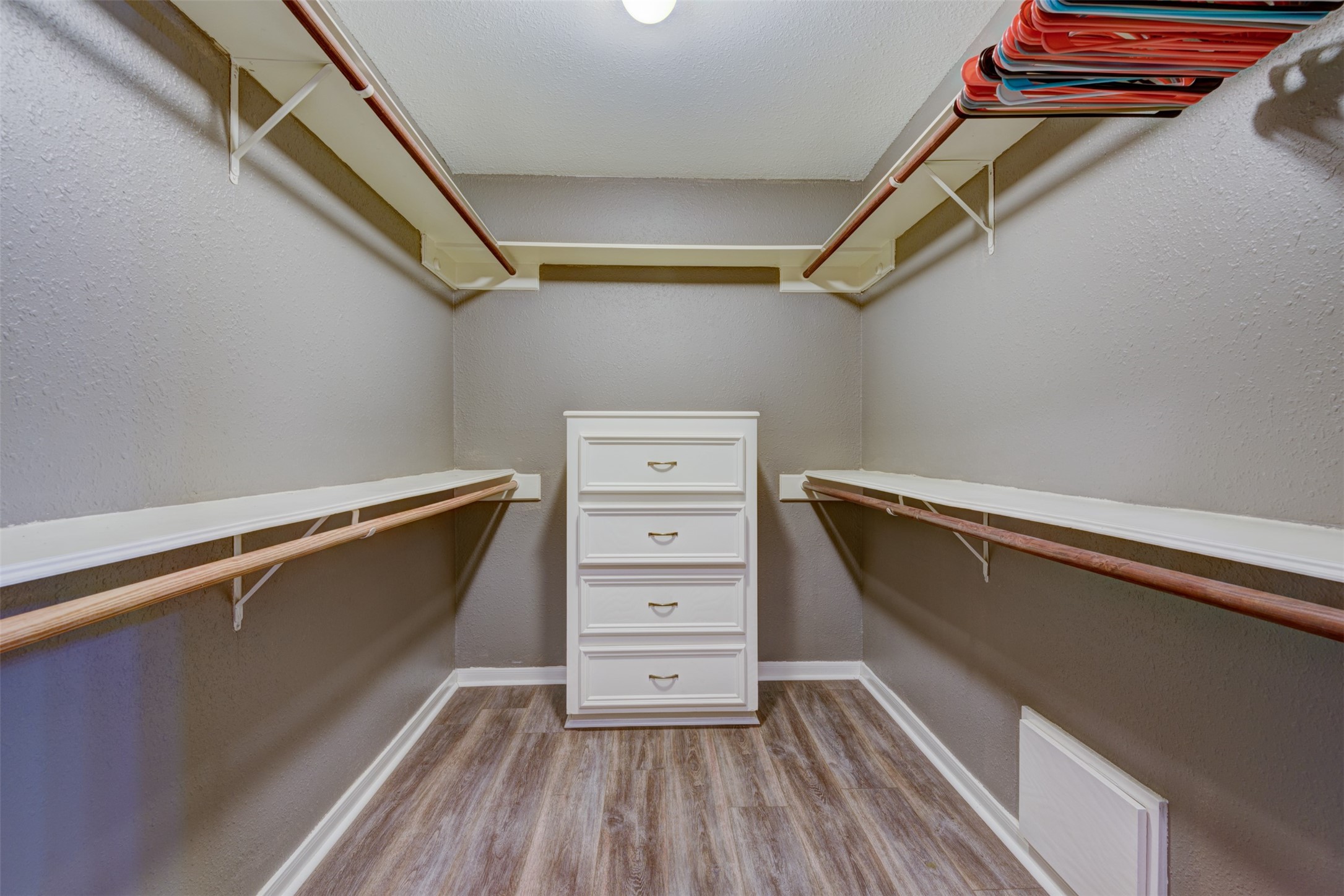 6502 Inverness Way Property Photo 18