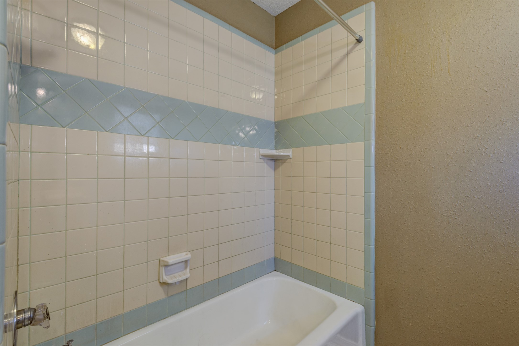 6502 Inverness Way Property Photo 23