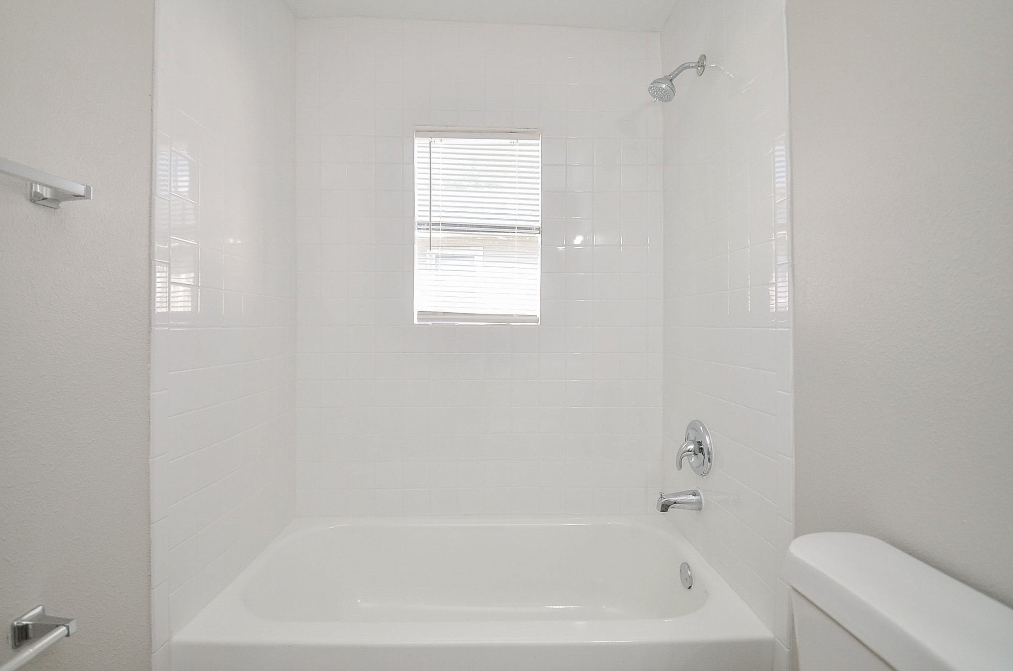 6010 Collingsworth 2 Property Photo 18