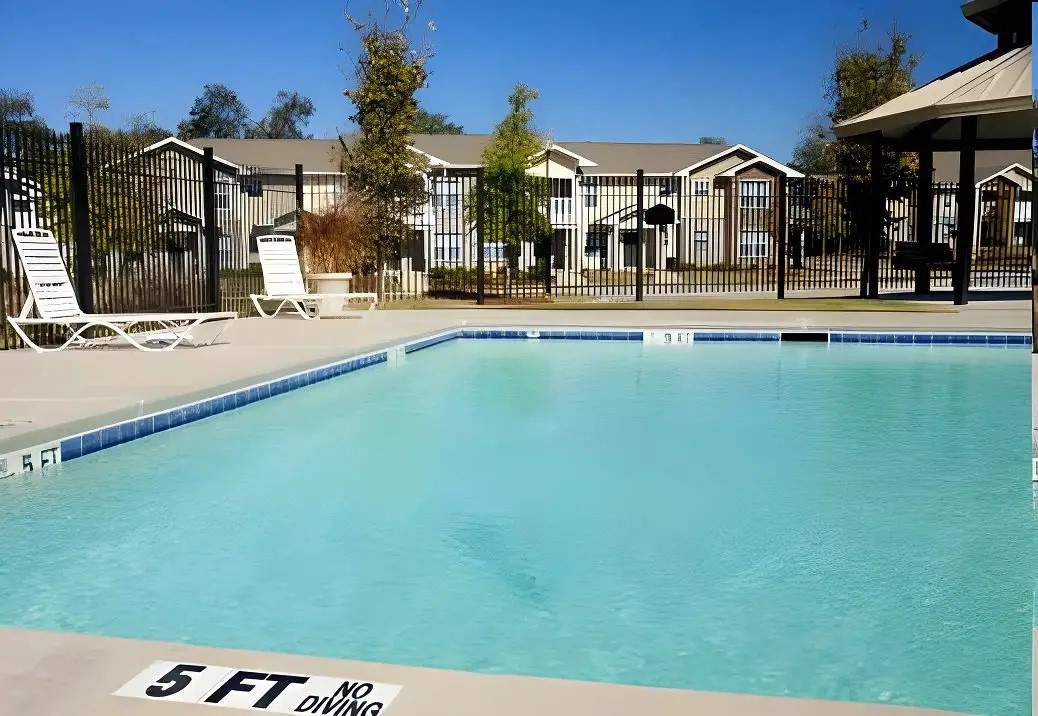 2321 Olive St Property Photo 3