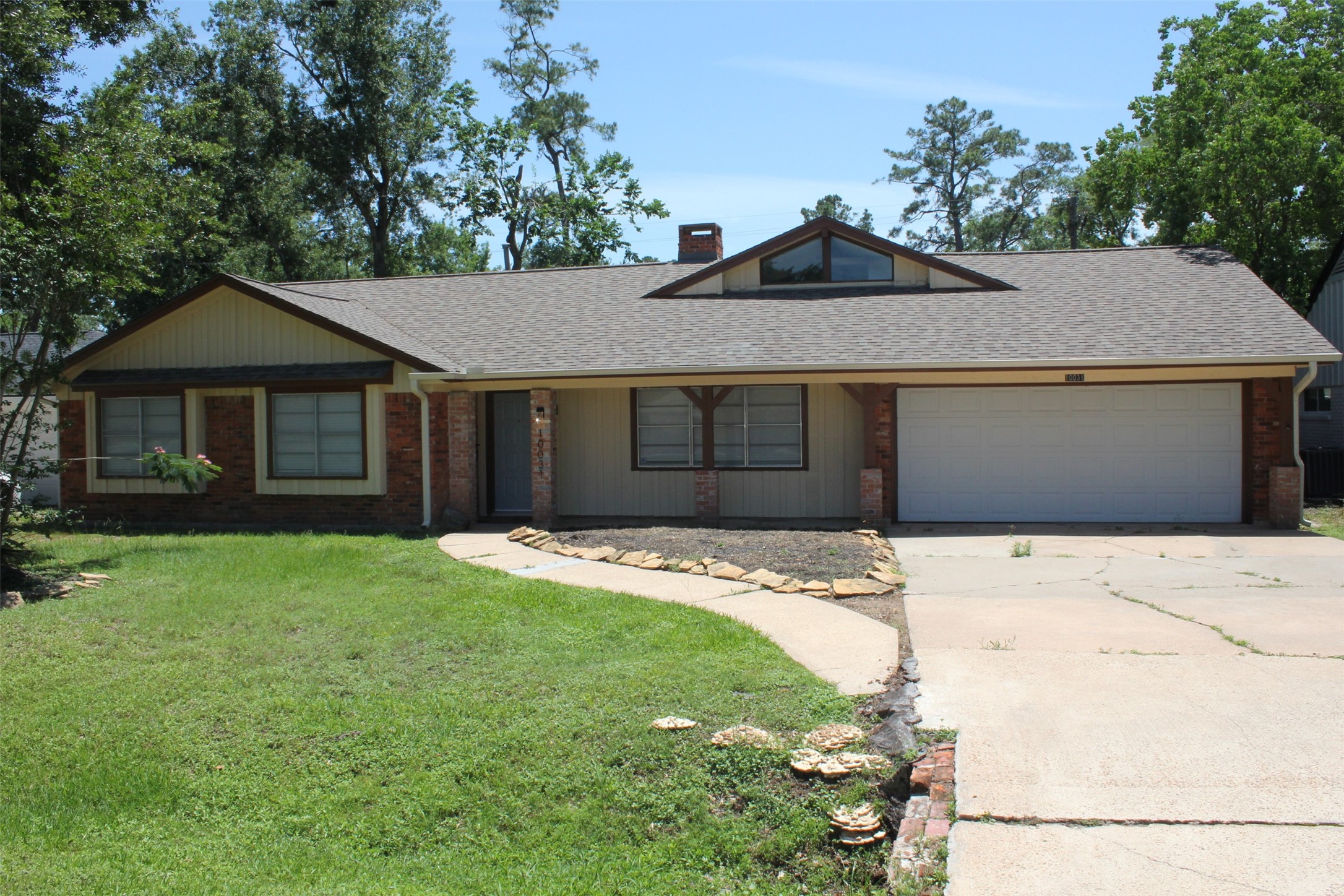10031 Haddington Drive Property Photo 1