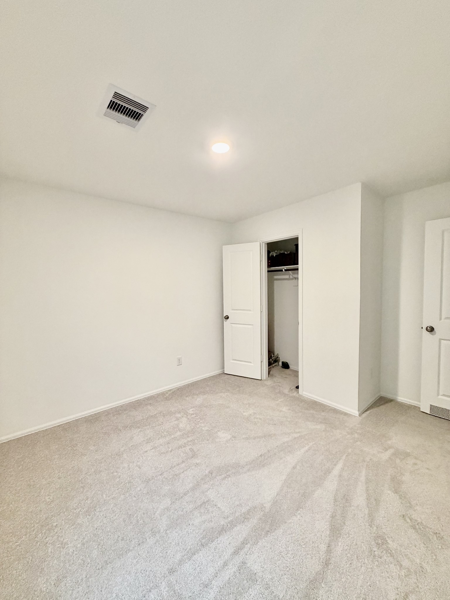9031 Estes Lakes Drive Property Photo 7