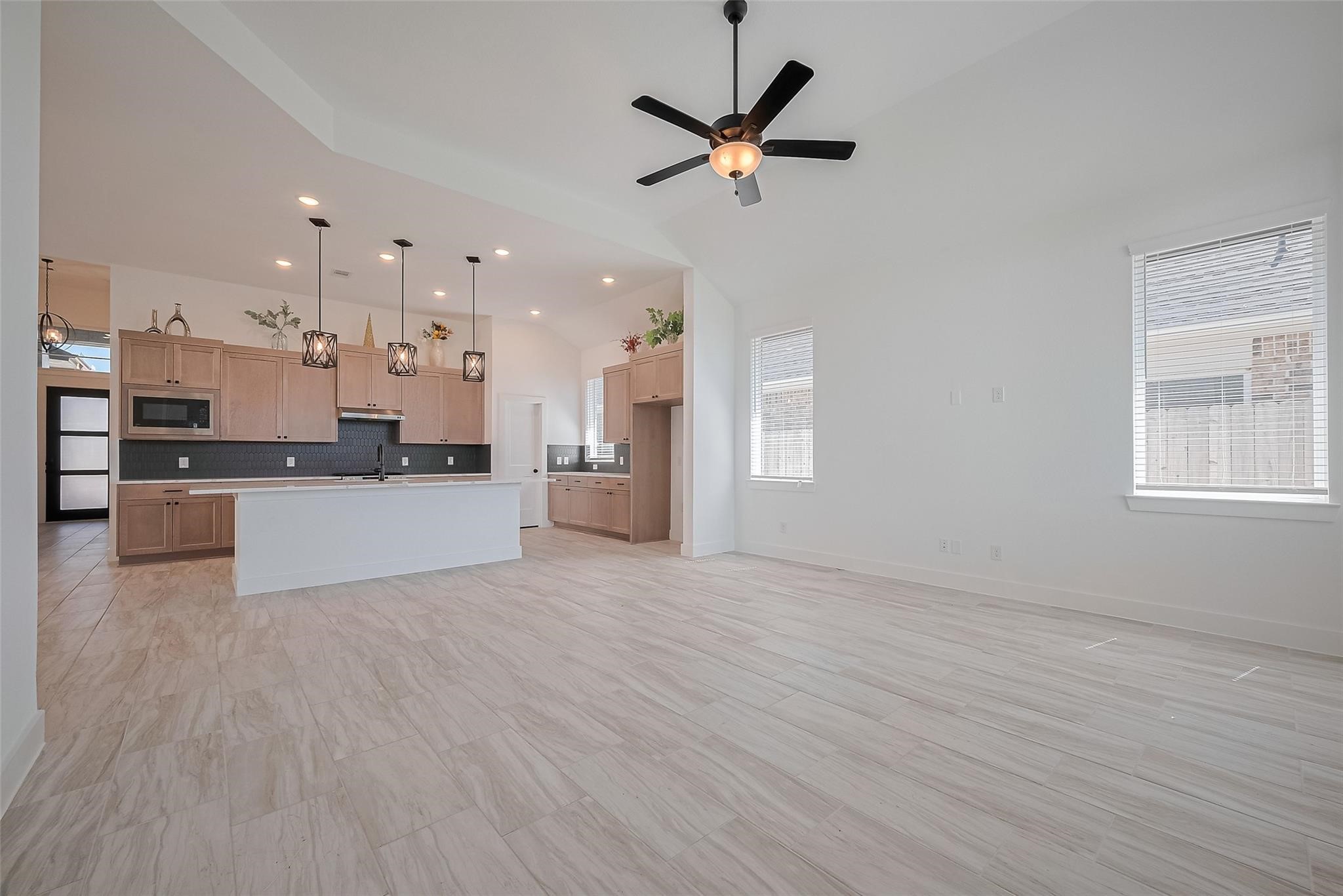 3328 Voda Bend Dr Property Photo 15
