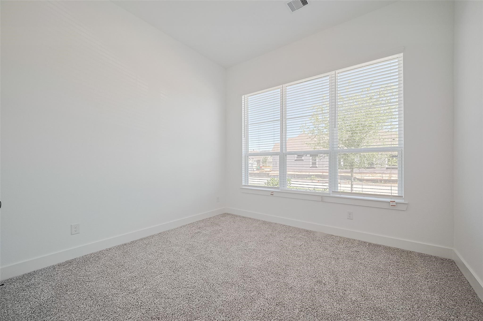 3328 Voda Bend Dr Property Photo 24