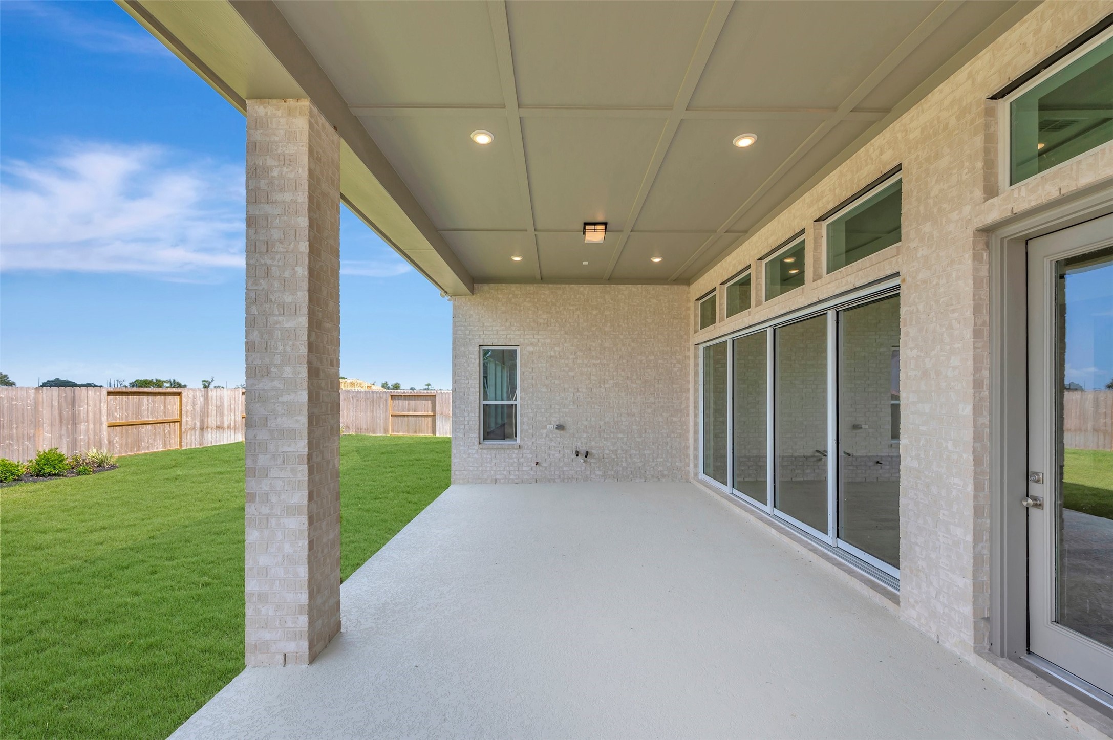 2118 Ashlar Stone Court Property Photo 7