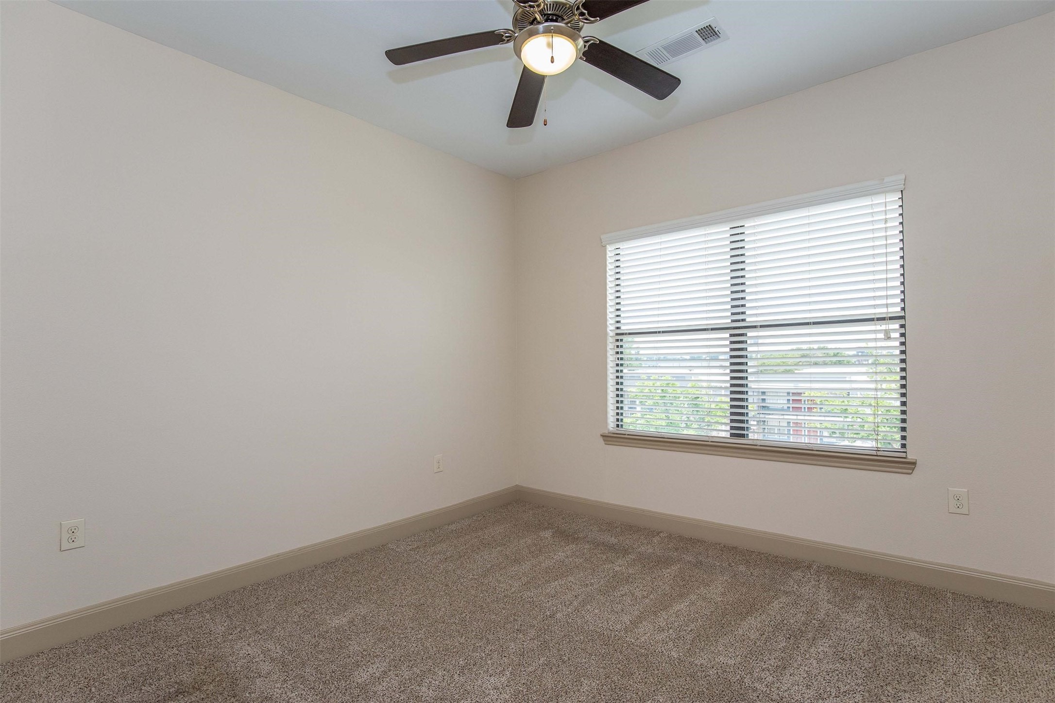 2930 Plum Creek Lane 2202 Property Photo 7