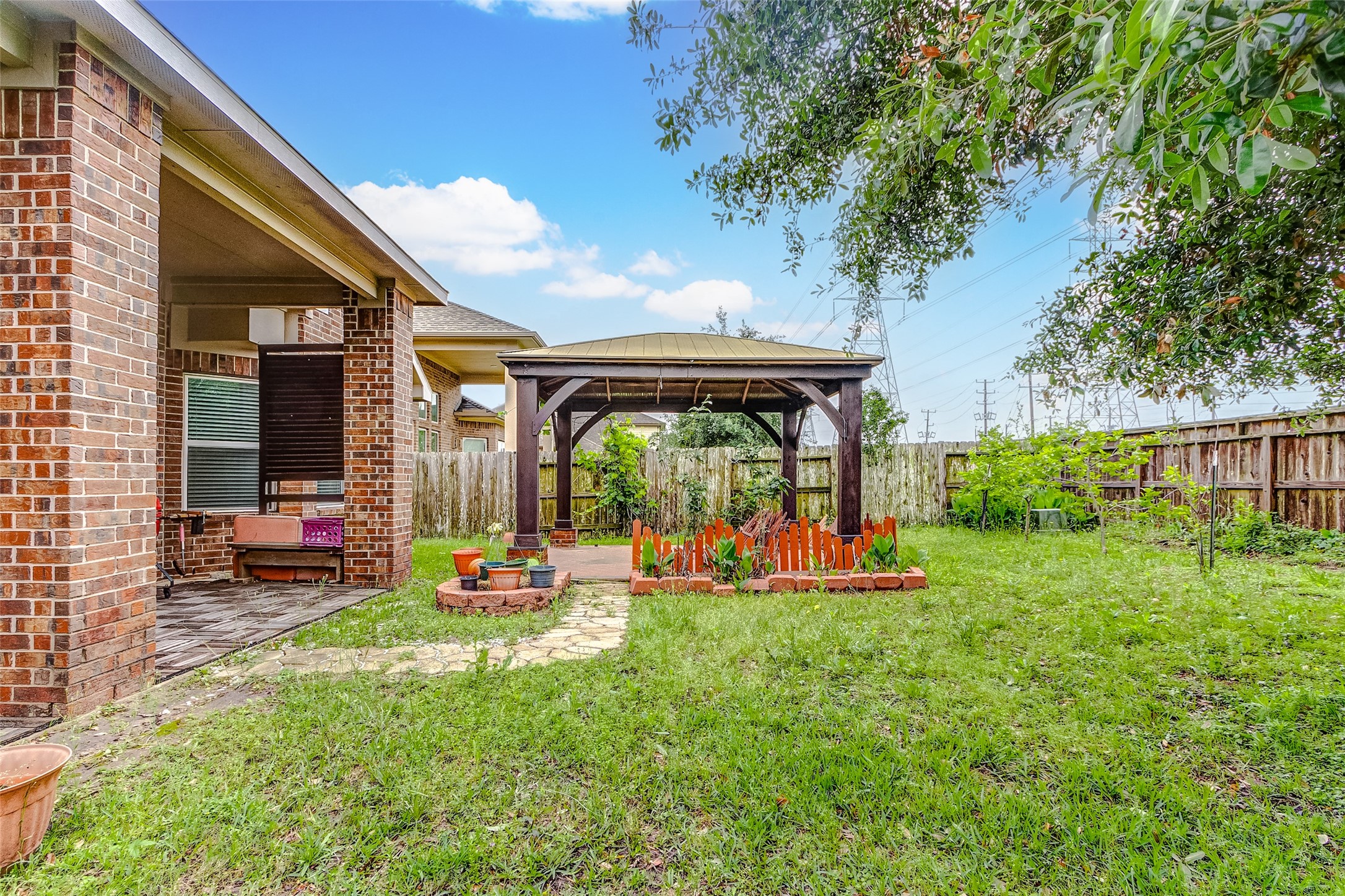 9419 Sparrow Creek Court Property Photo 15