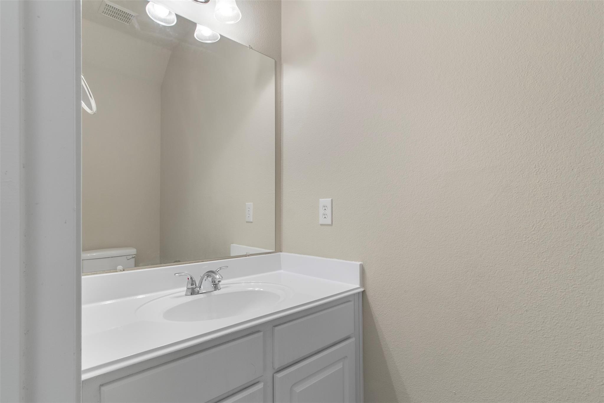 19531 Juniper Vale Circle Property Photo 6