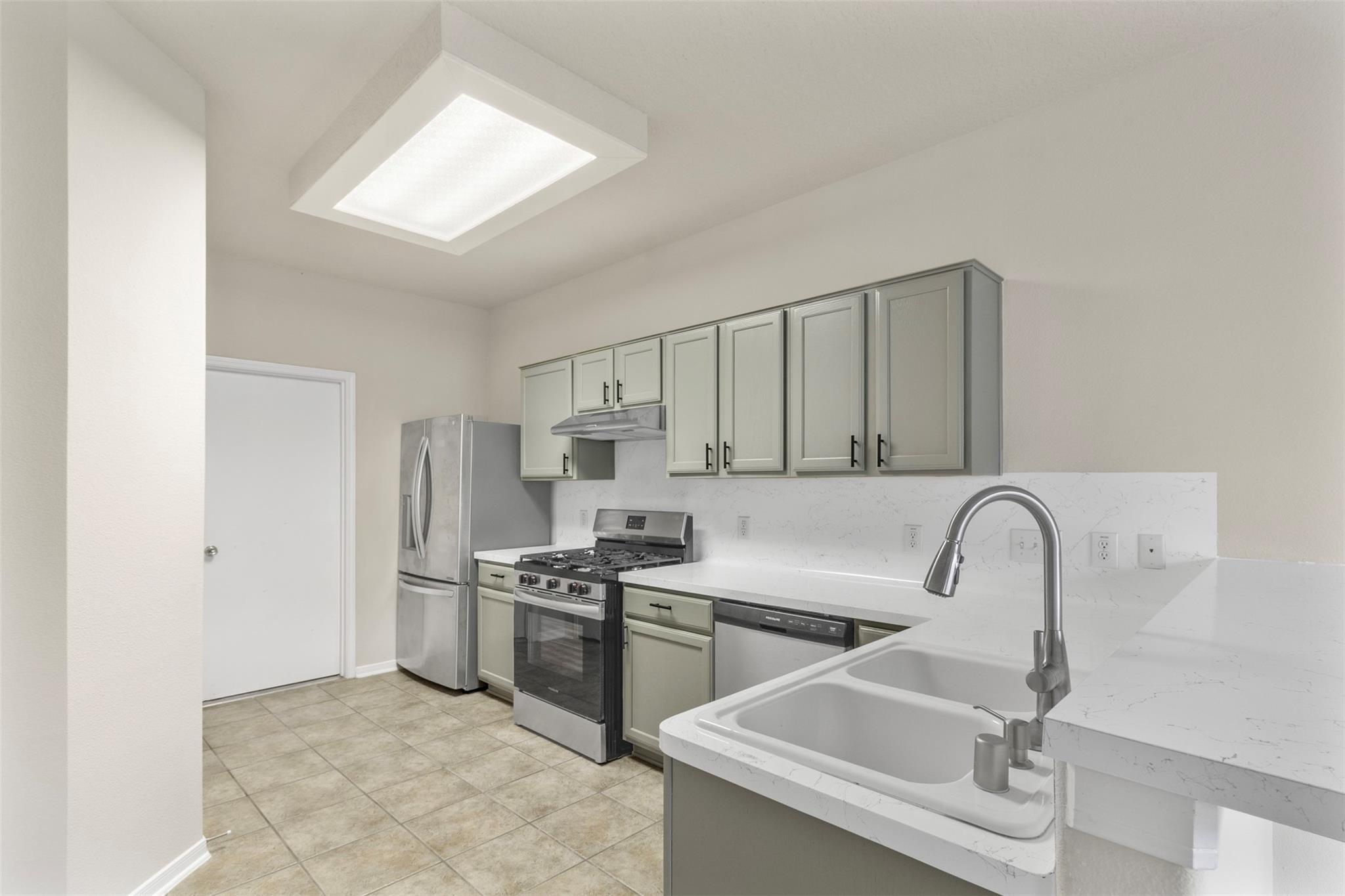 19531 Juniper Vale Circle Property Photo 8