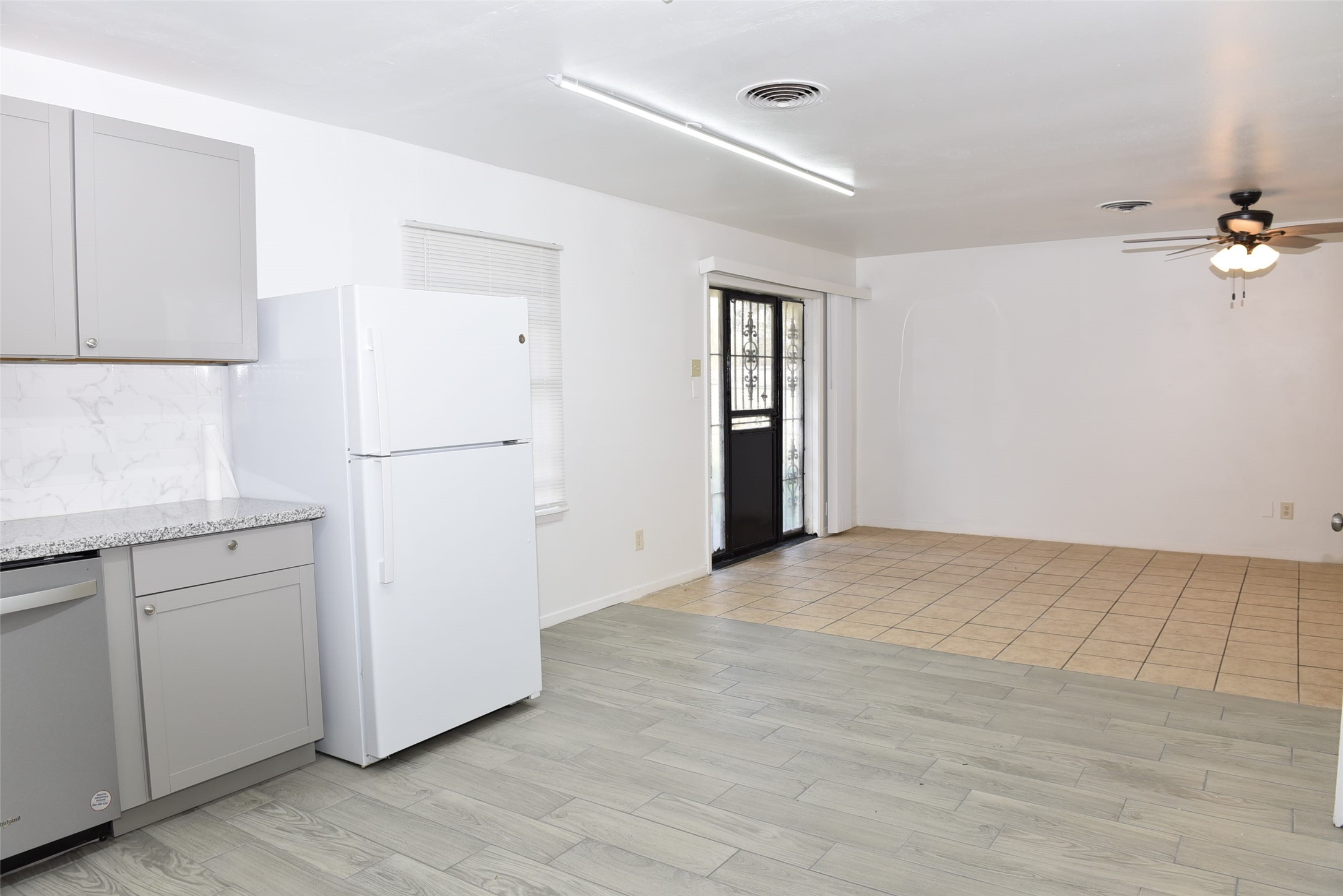 6414 Grape Street Property Photo 6