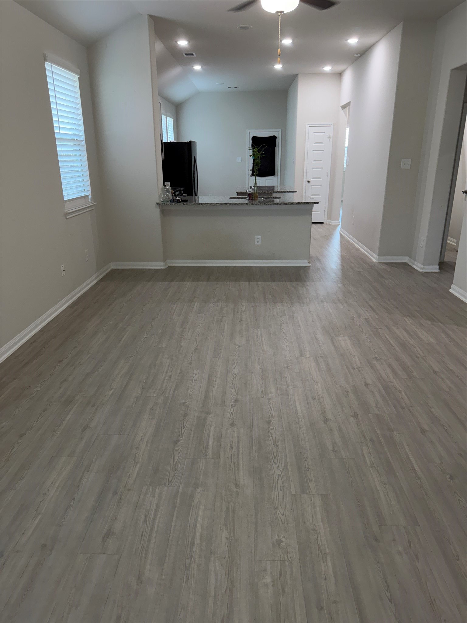 3056 Plateau Drive Property Photo 2