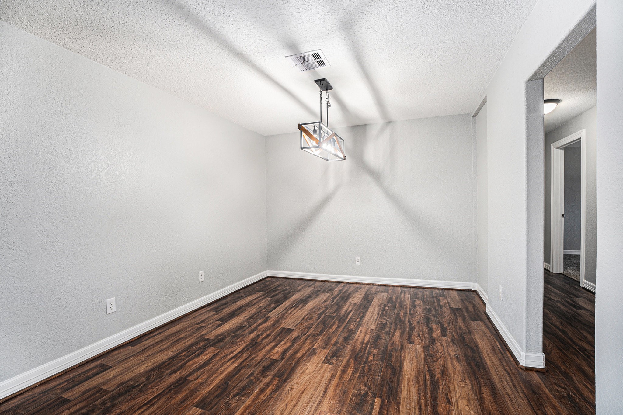 111 Lazy Lane Property Photo 3