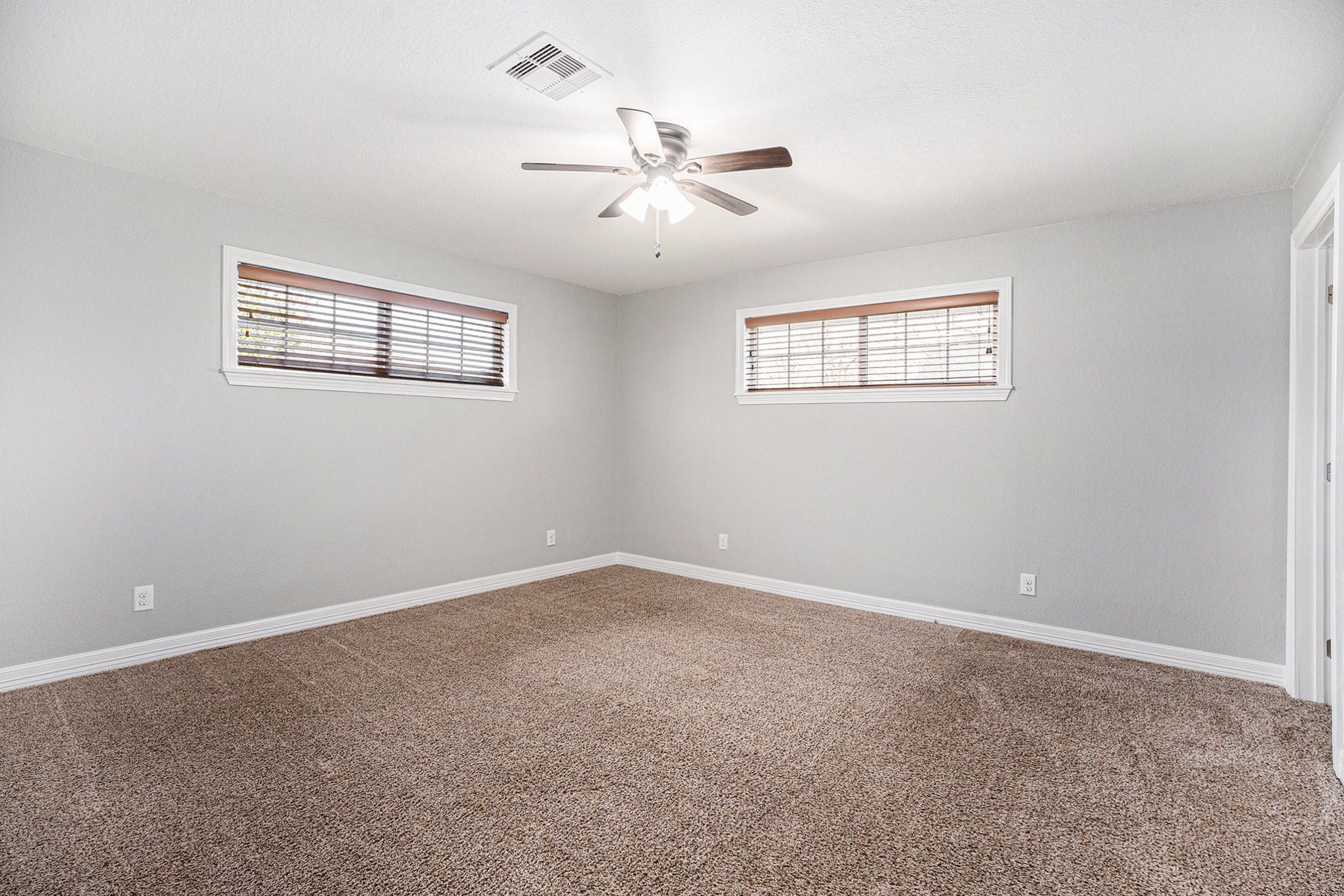 111 Lazy Lane Property Photo 5