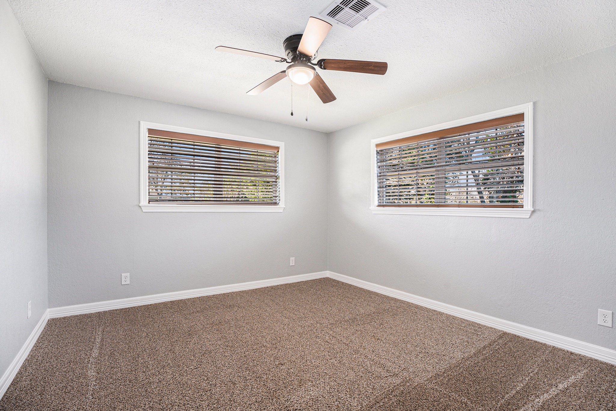 111 Lazy Lane Property Photo 8