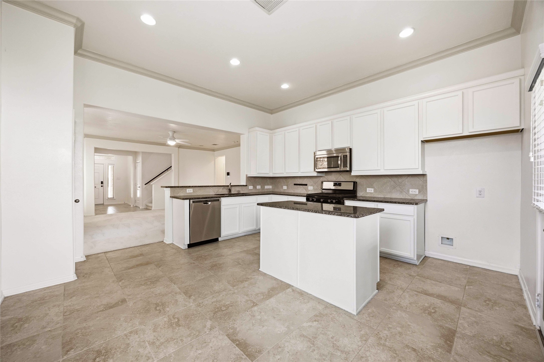 8134 Heartbrook Field Lane Property Photo 7