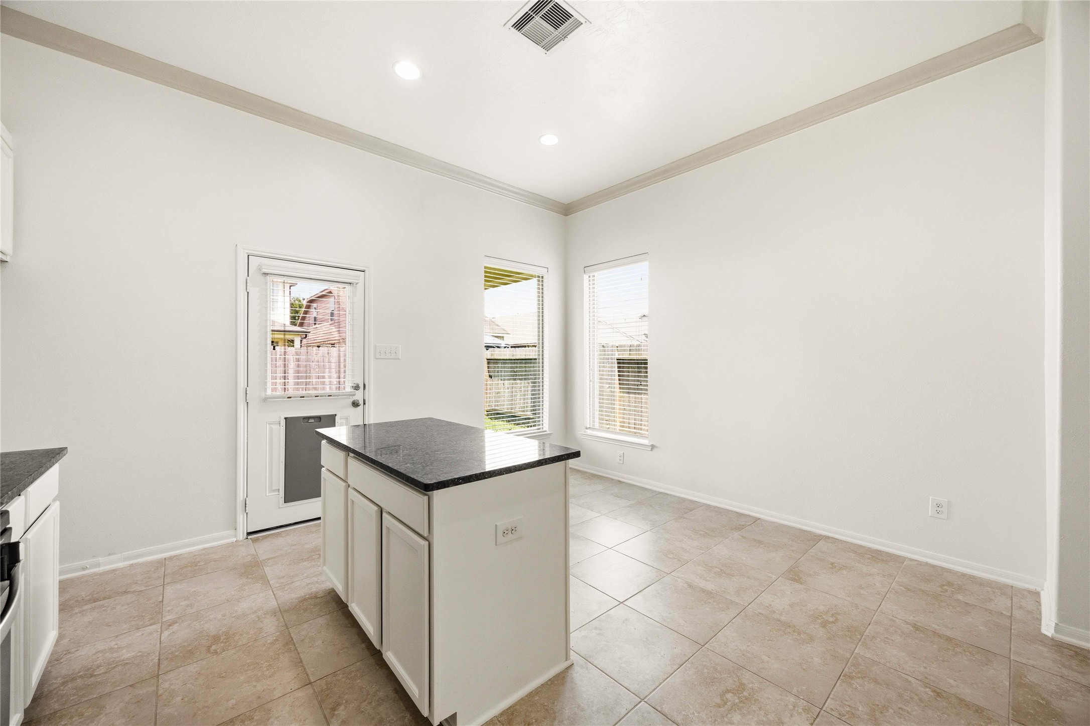 8134 Heartbrook Field Lane Property Photo 10