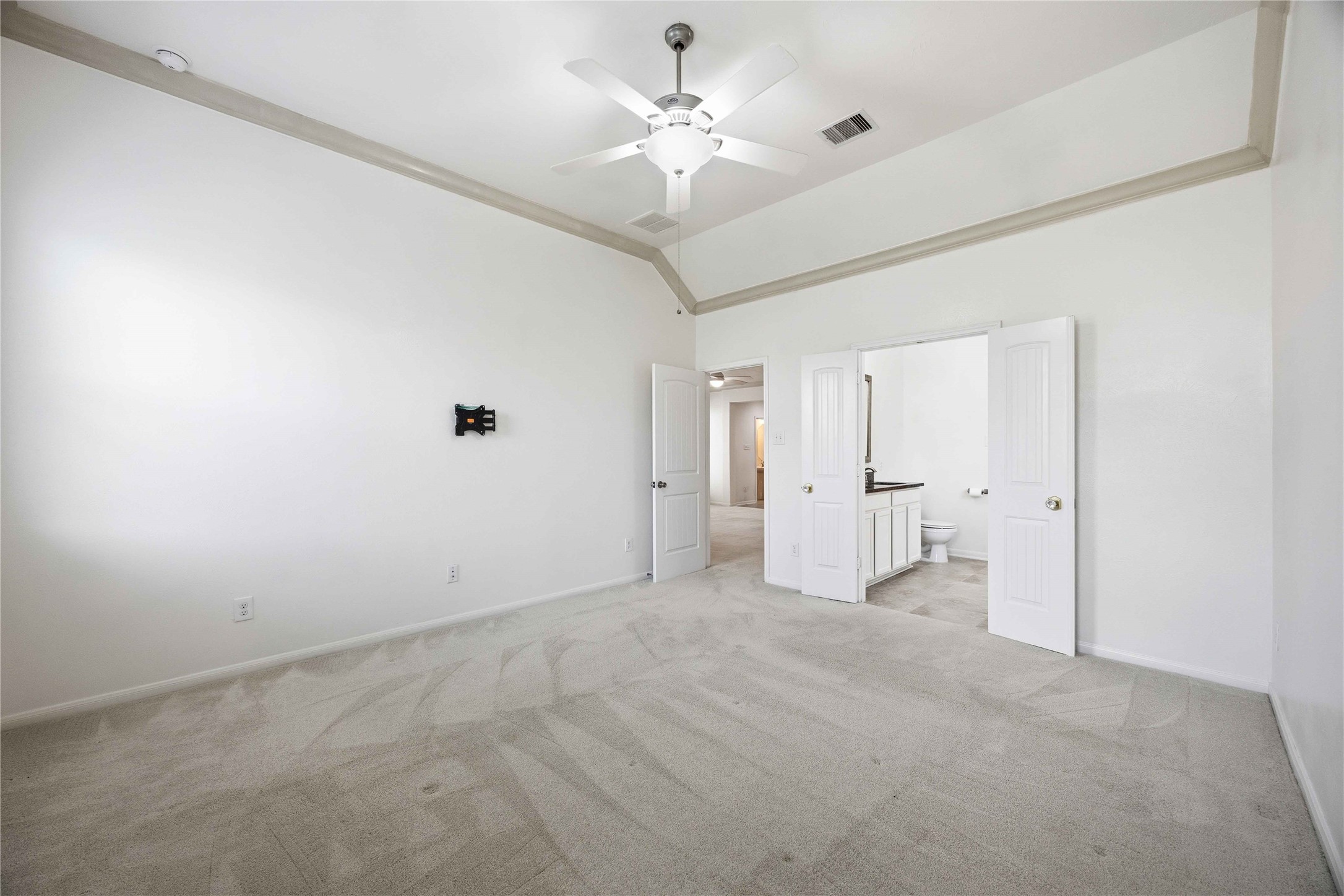 8134 Heartbrook Field Lane Property Photo 15
