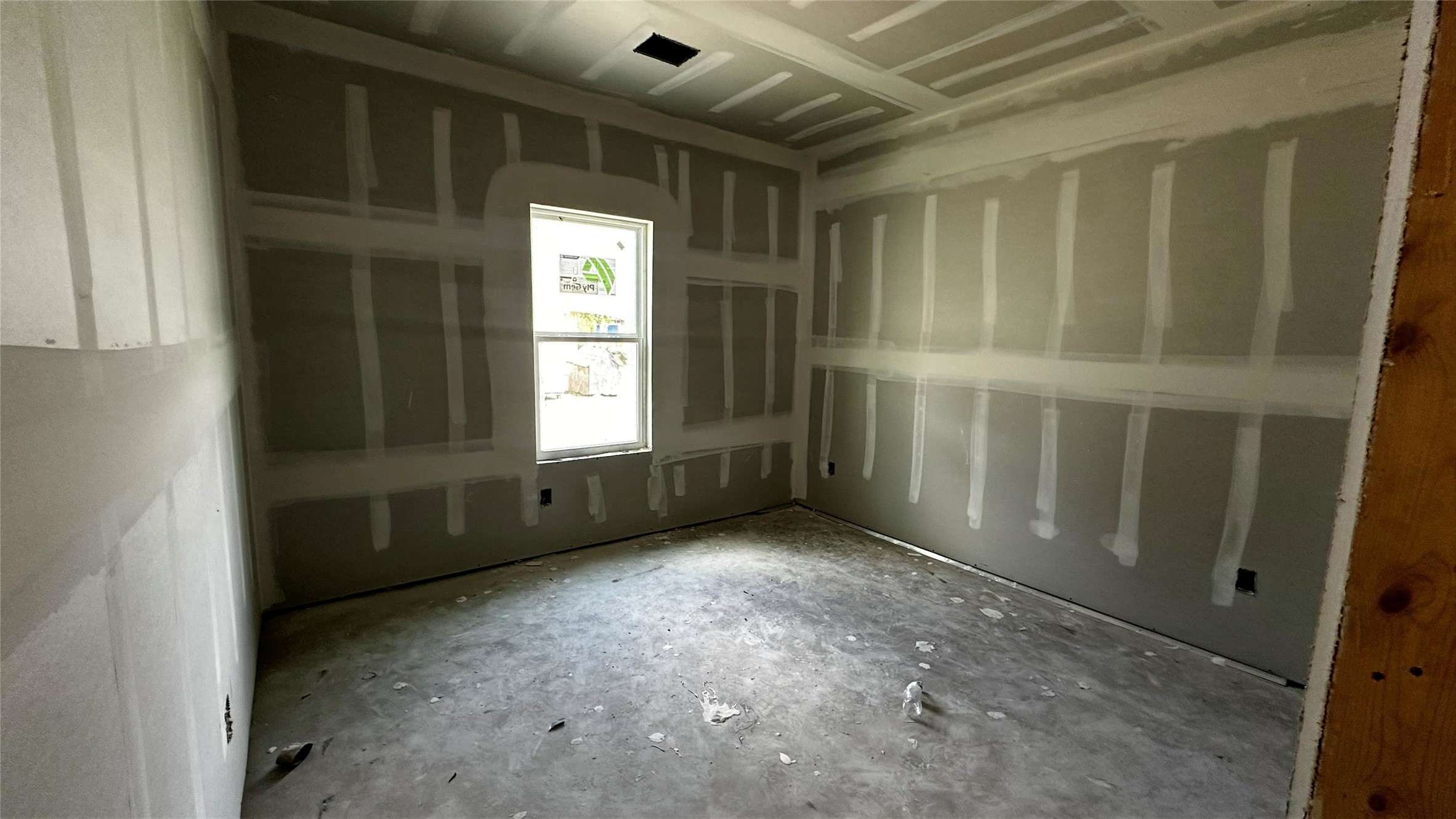 807 S State Street Property Photo 15
