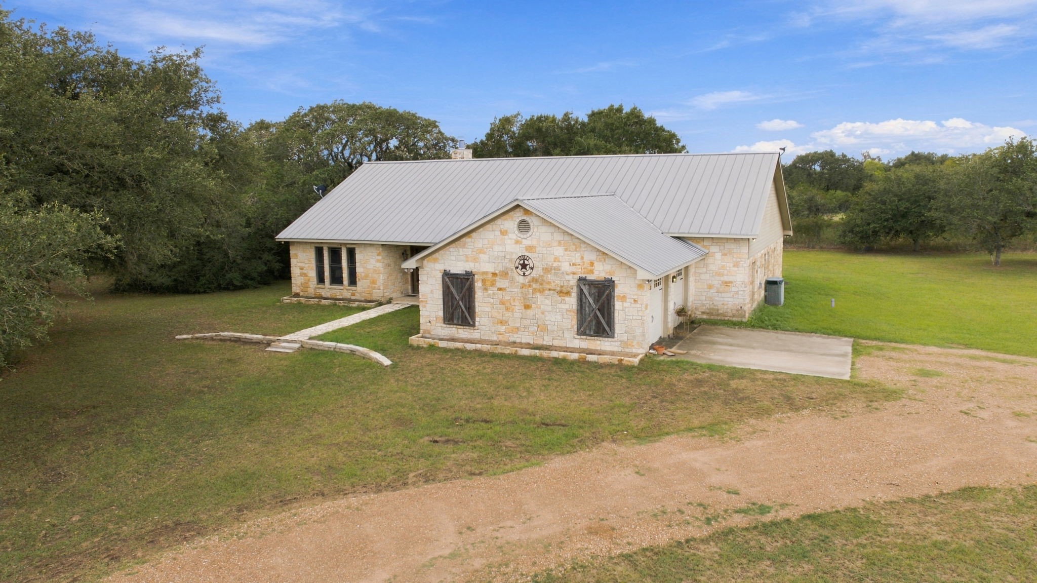 1170 County Road 105 Property Photo 6