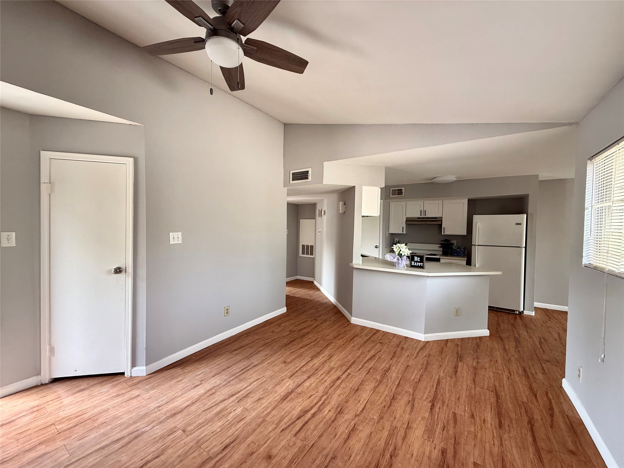 7200 W T C Jester Boulevard 3902 Property Photo 5
