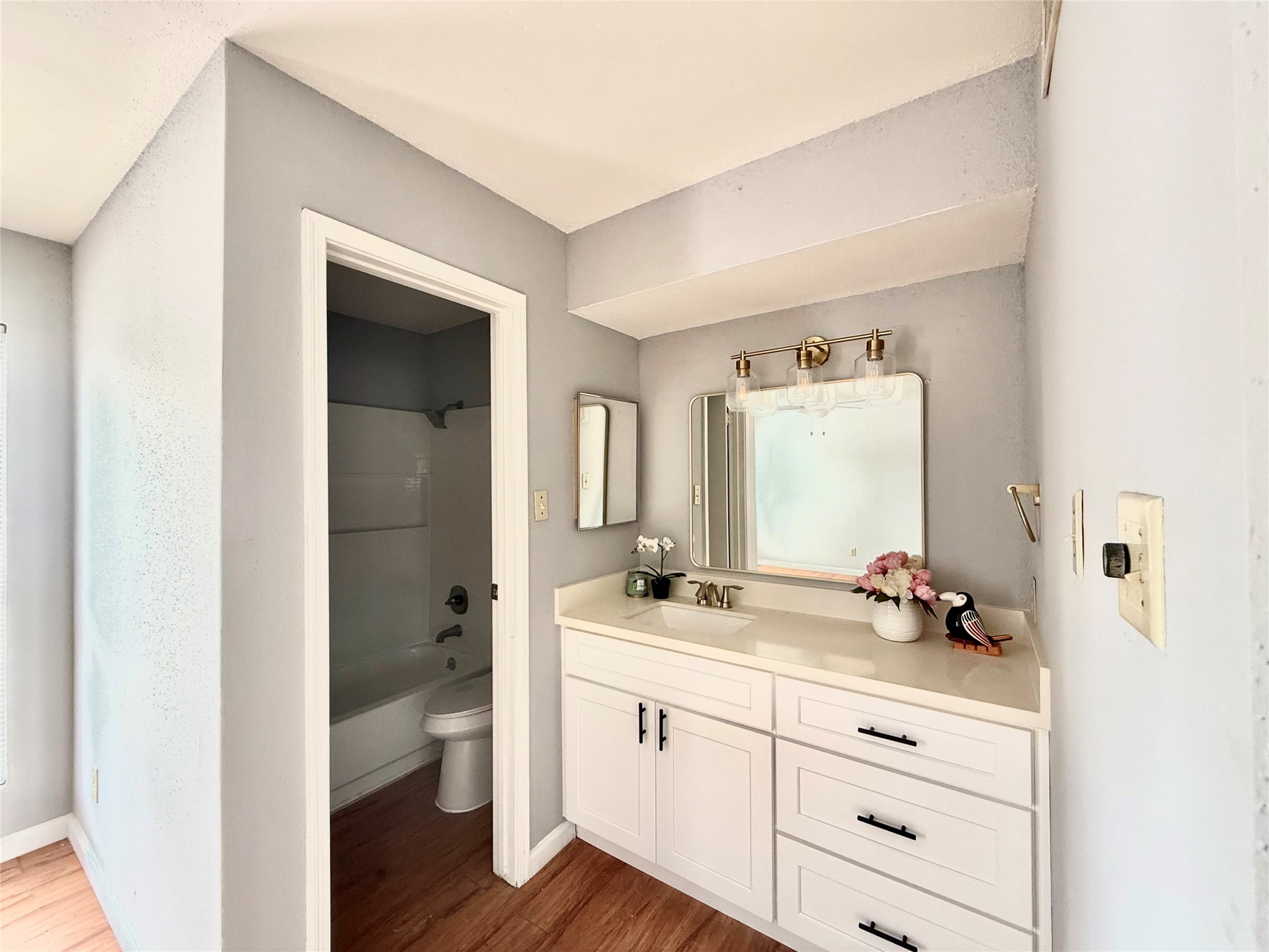 7200 W T C Jester Boulevard 3902 Property Photo 12