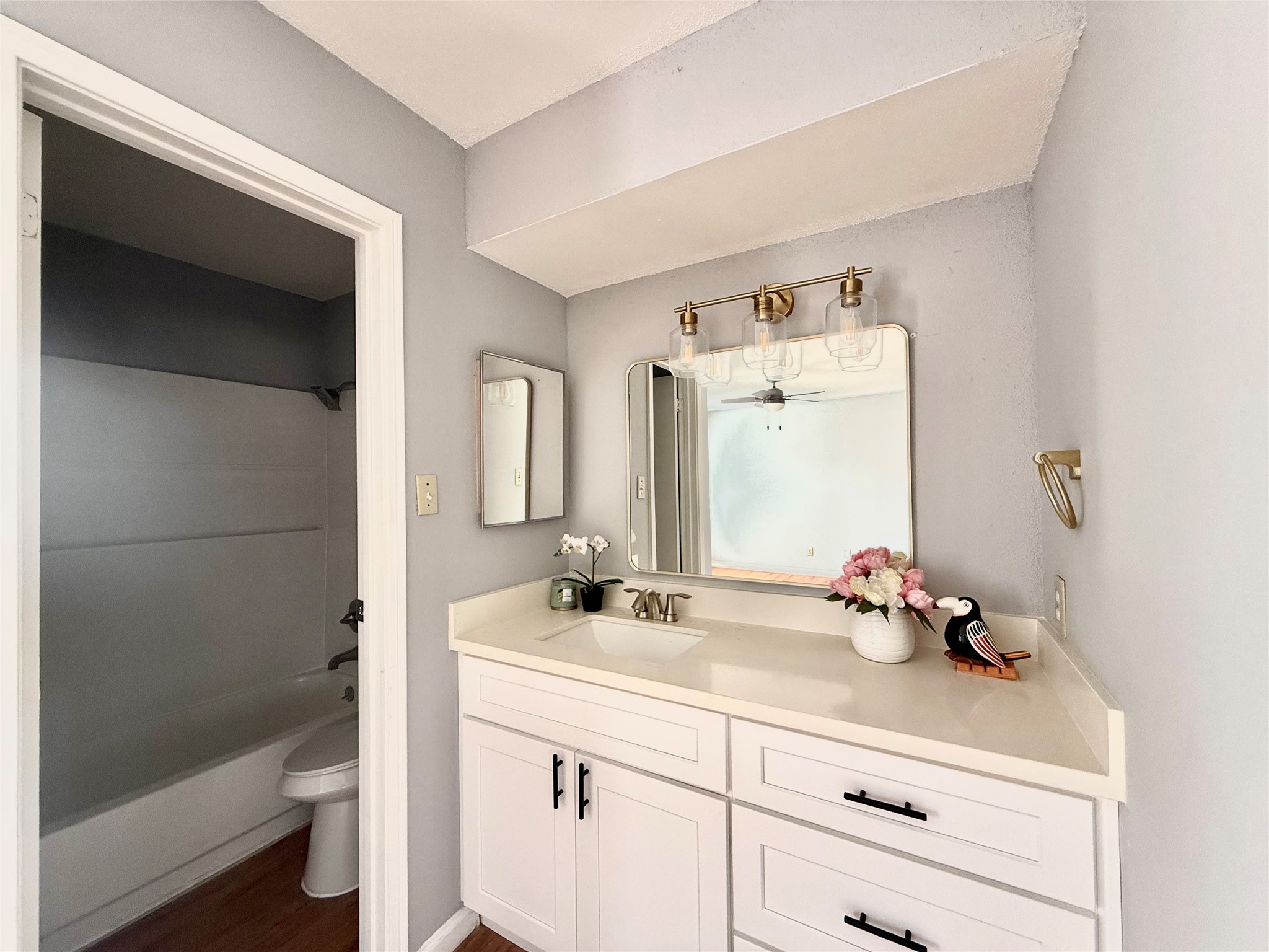 7200 W T C Jester Boulevard 3902 Property Photo 13