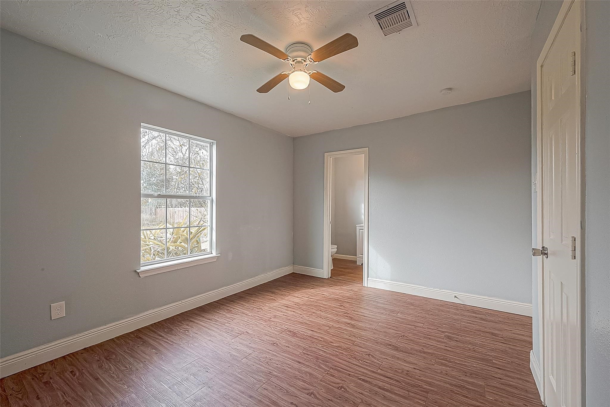4006 Sunflower Street Property Photo 6