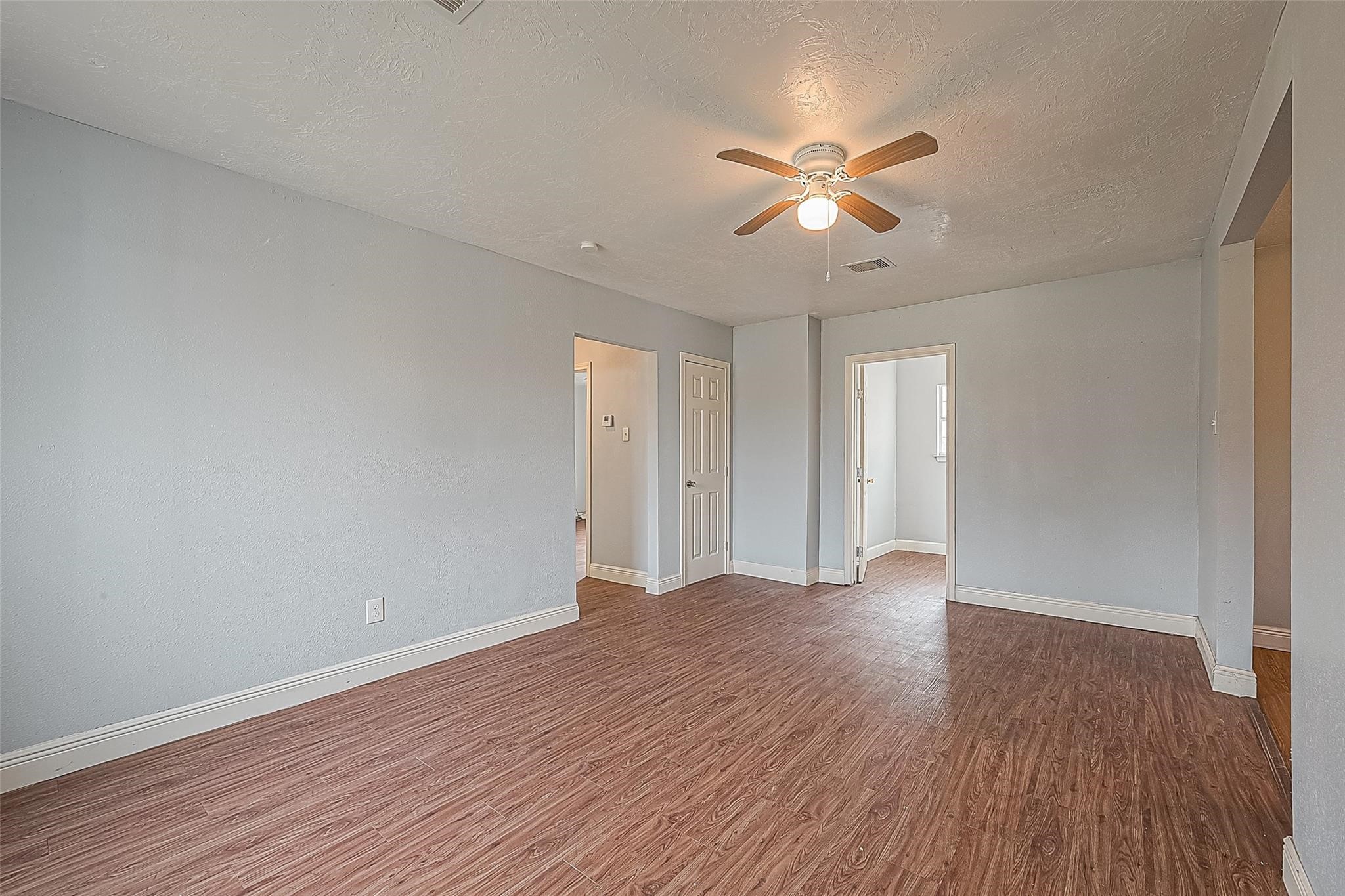 4006 Sunflower Street Property Photo 7