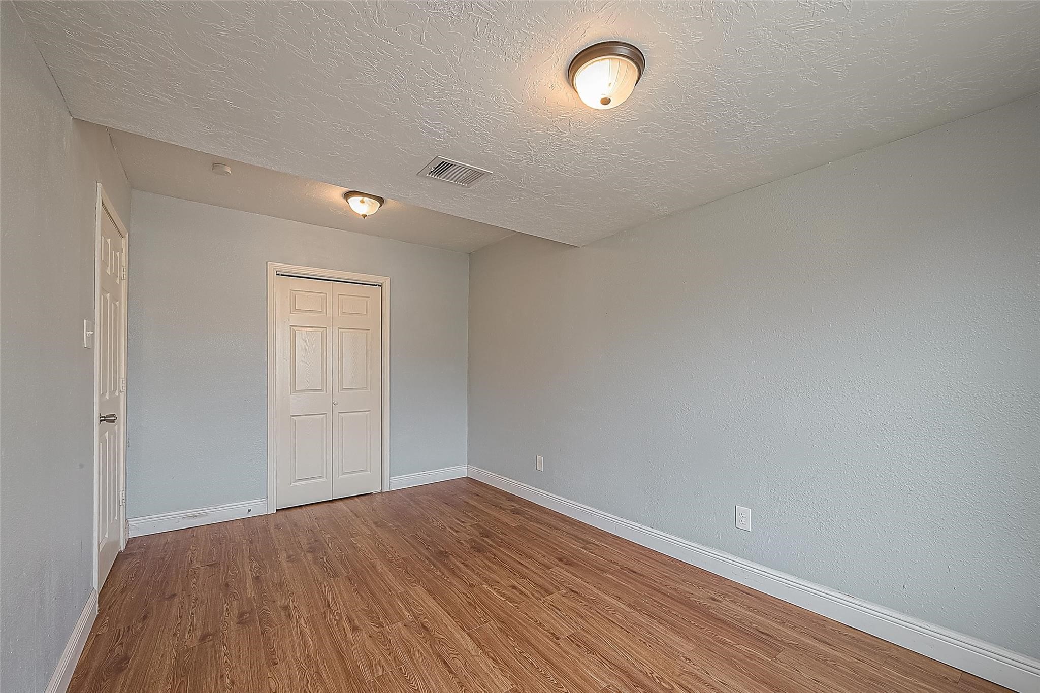 4006 Sunflower Street Property Photo 10