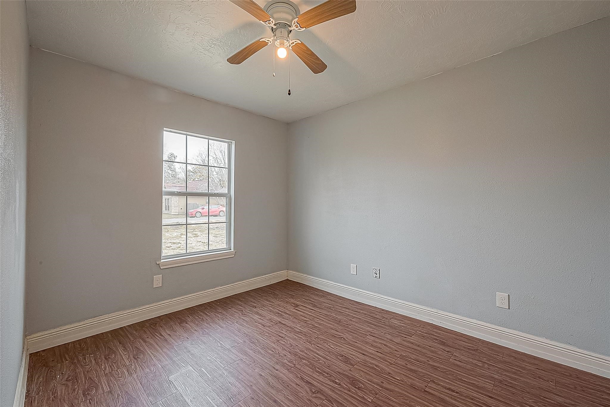 4006 Sunflower Street Property Photo 14