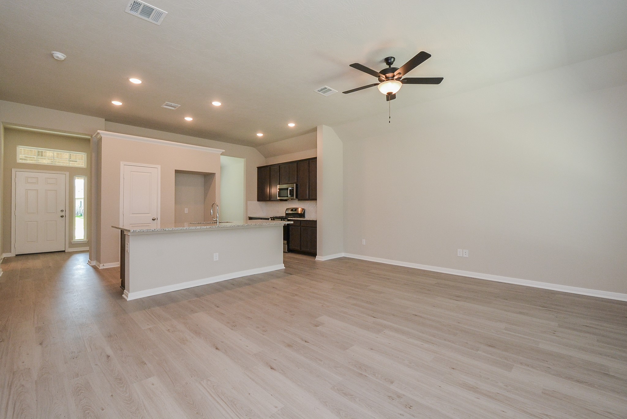 1063 Bending Trail Drive Property Photo 11