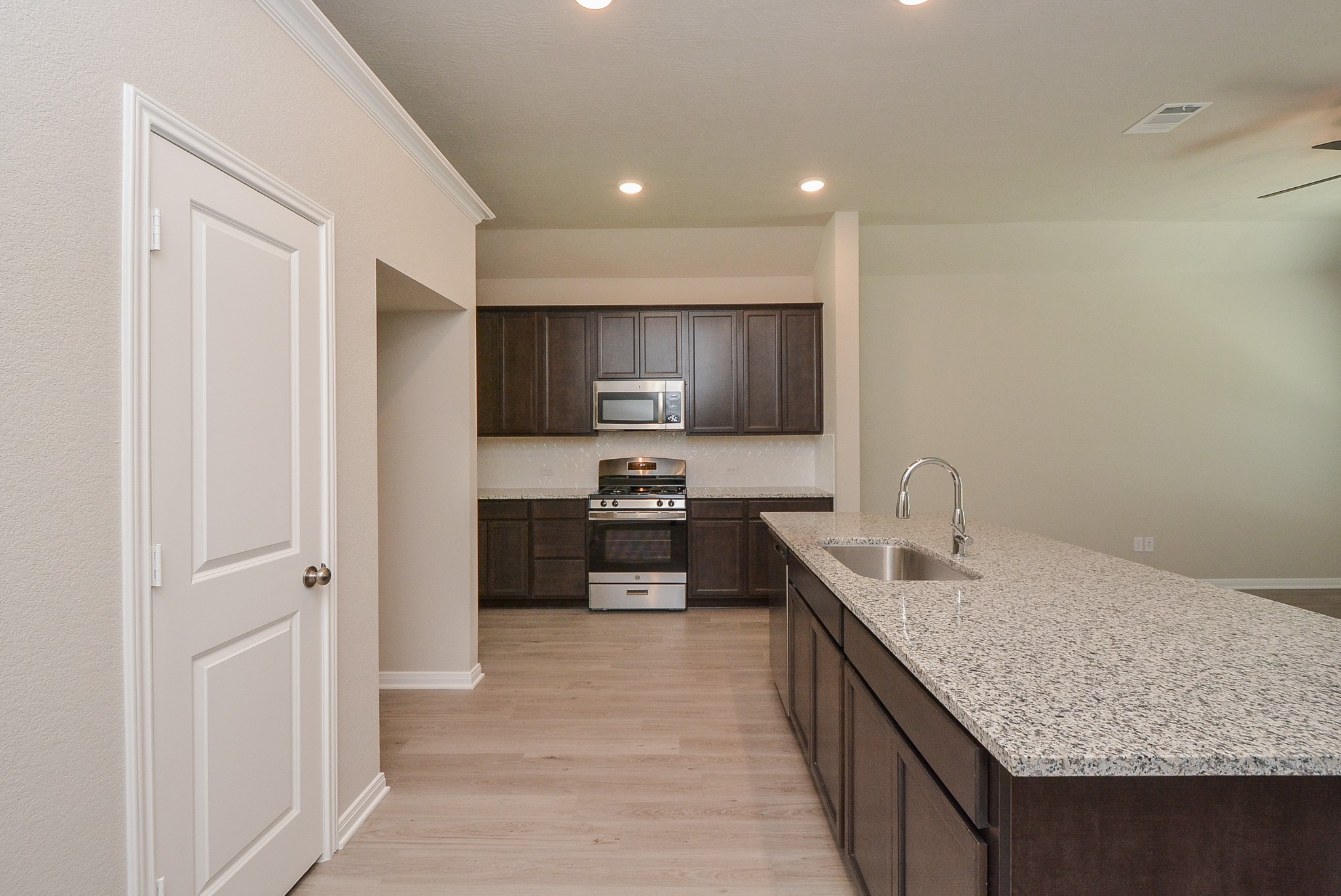 1063 Bending Trail Drive Property Photo 12