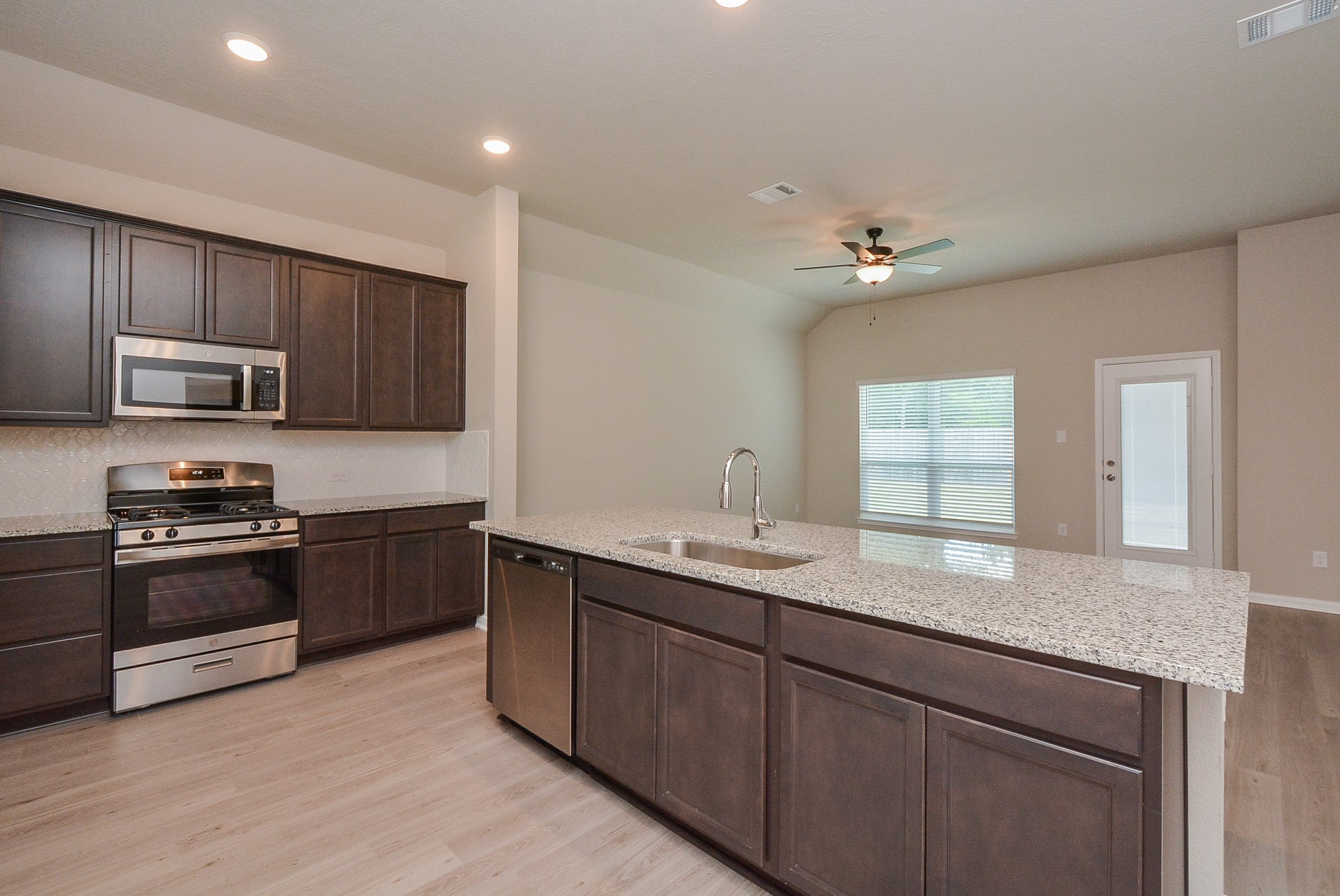 1063 Bending Trail Drive Property Photo 16
