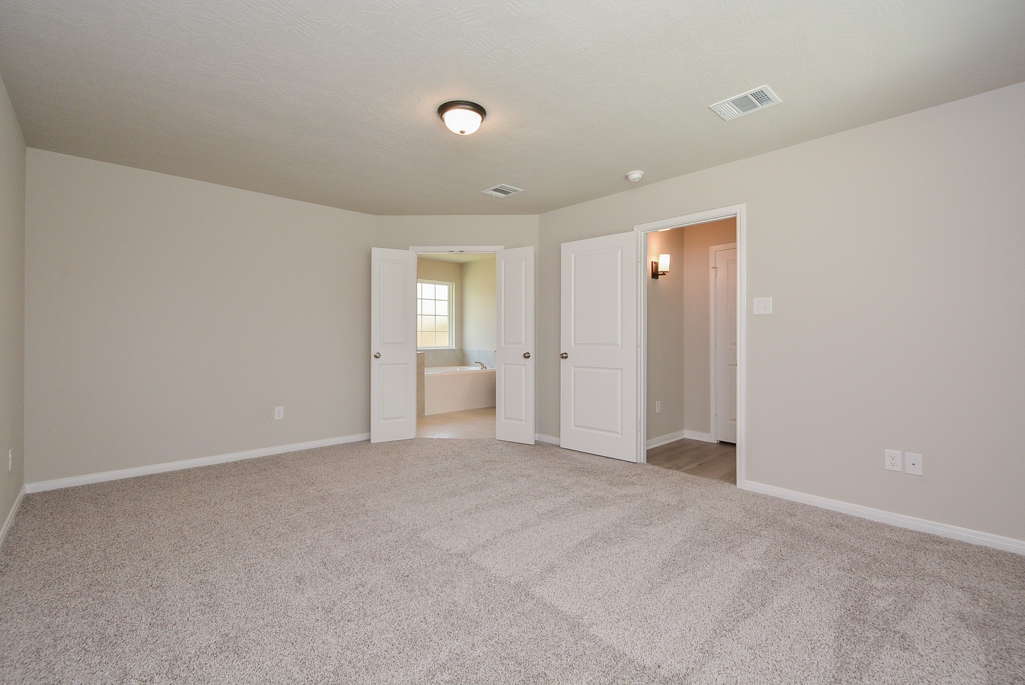 1063 Bending Trail Drive Property Photo 17